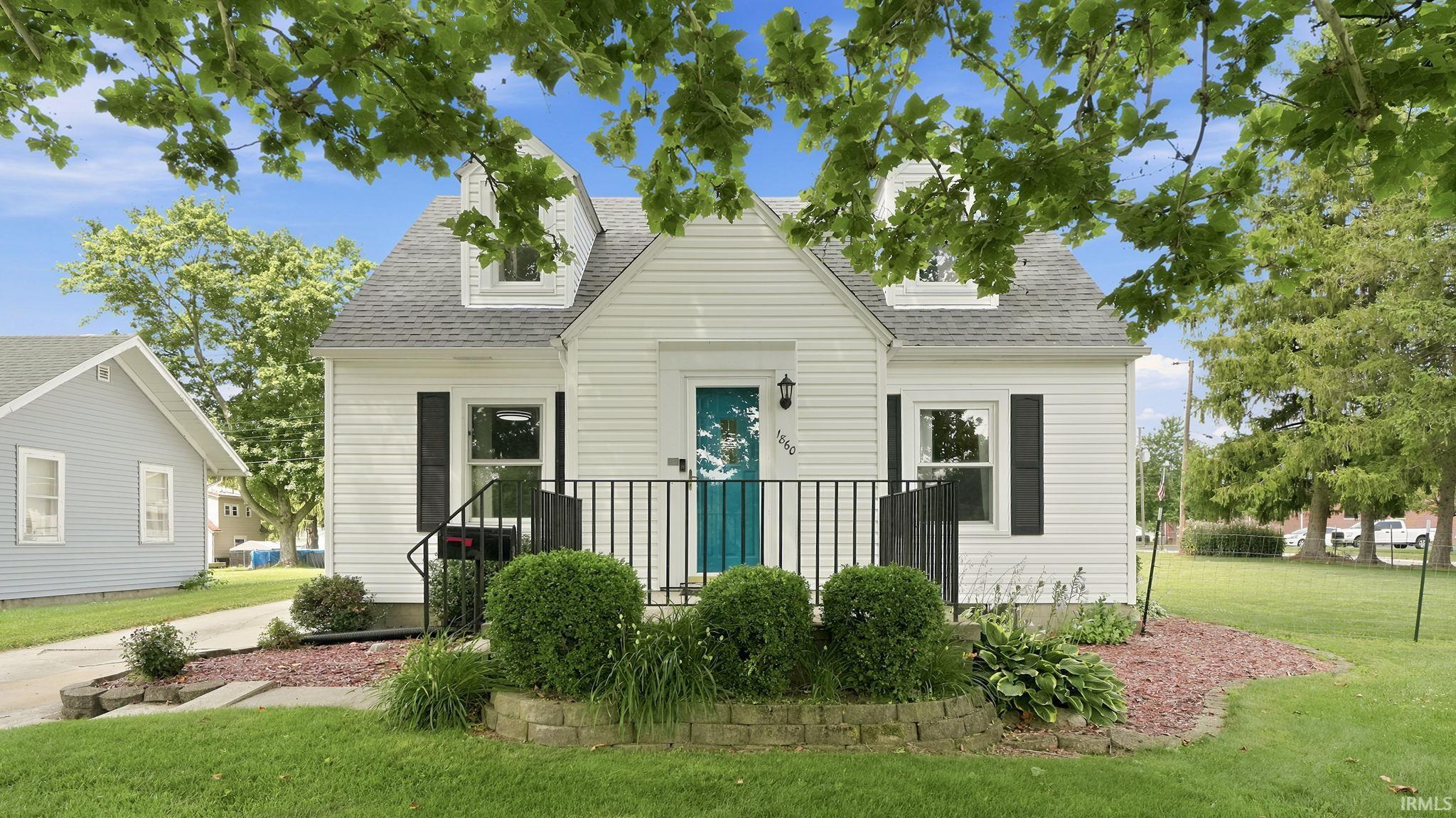 1860 Fruit Street Property Photo 1