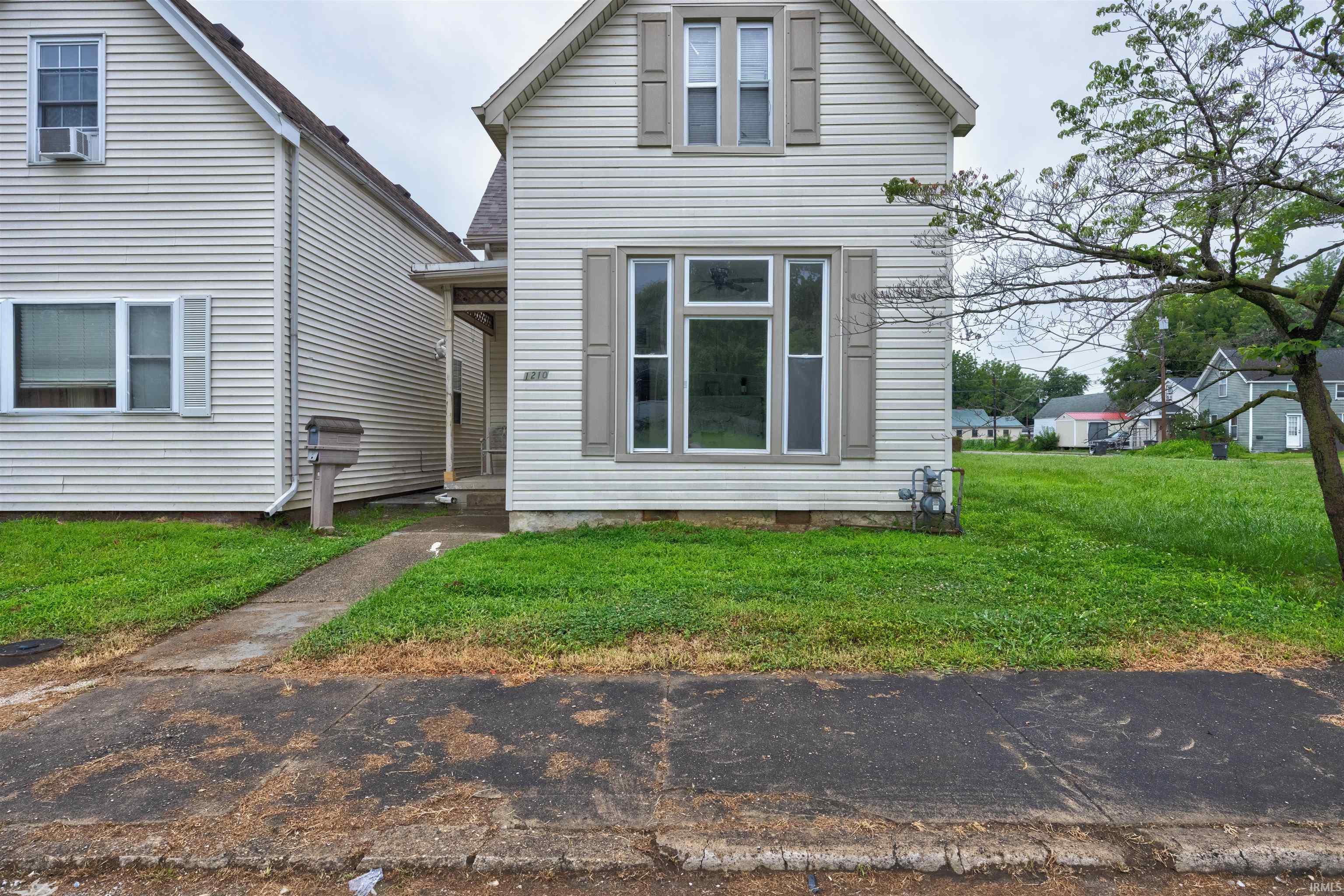 1210 N Third Avenue Property Photo 1