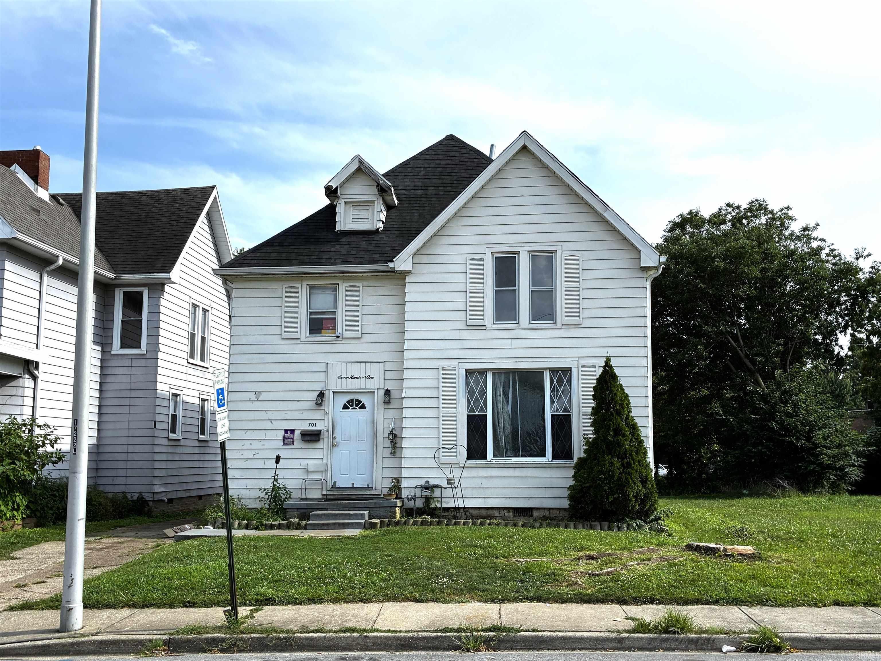 701 E Virginia Street Property Photo 1