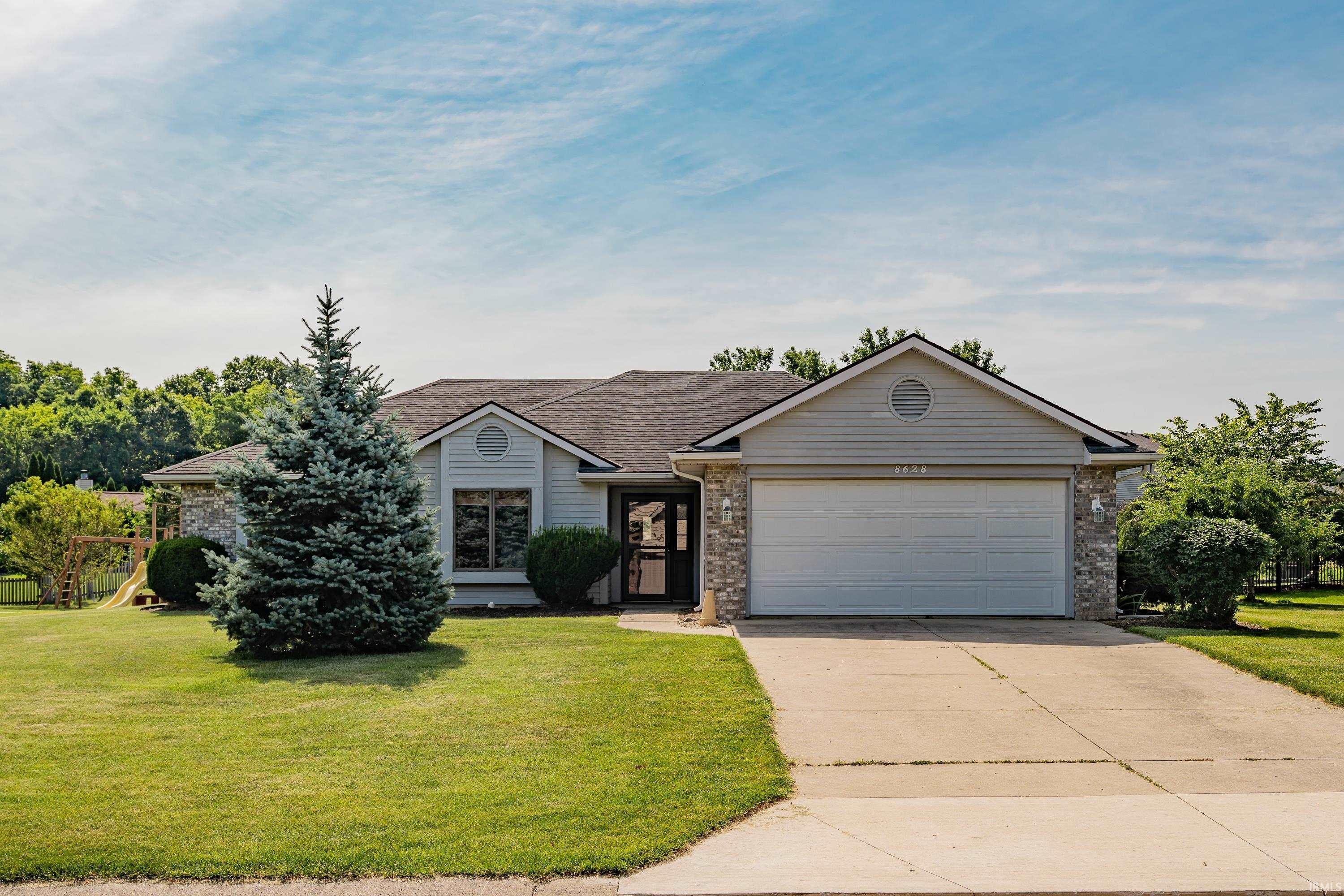 8628 Hunters Knoll Run Property Photo 1