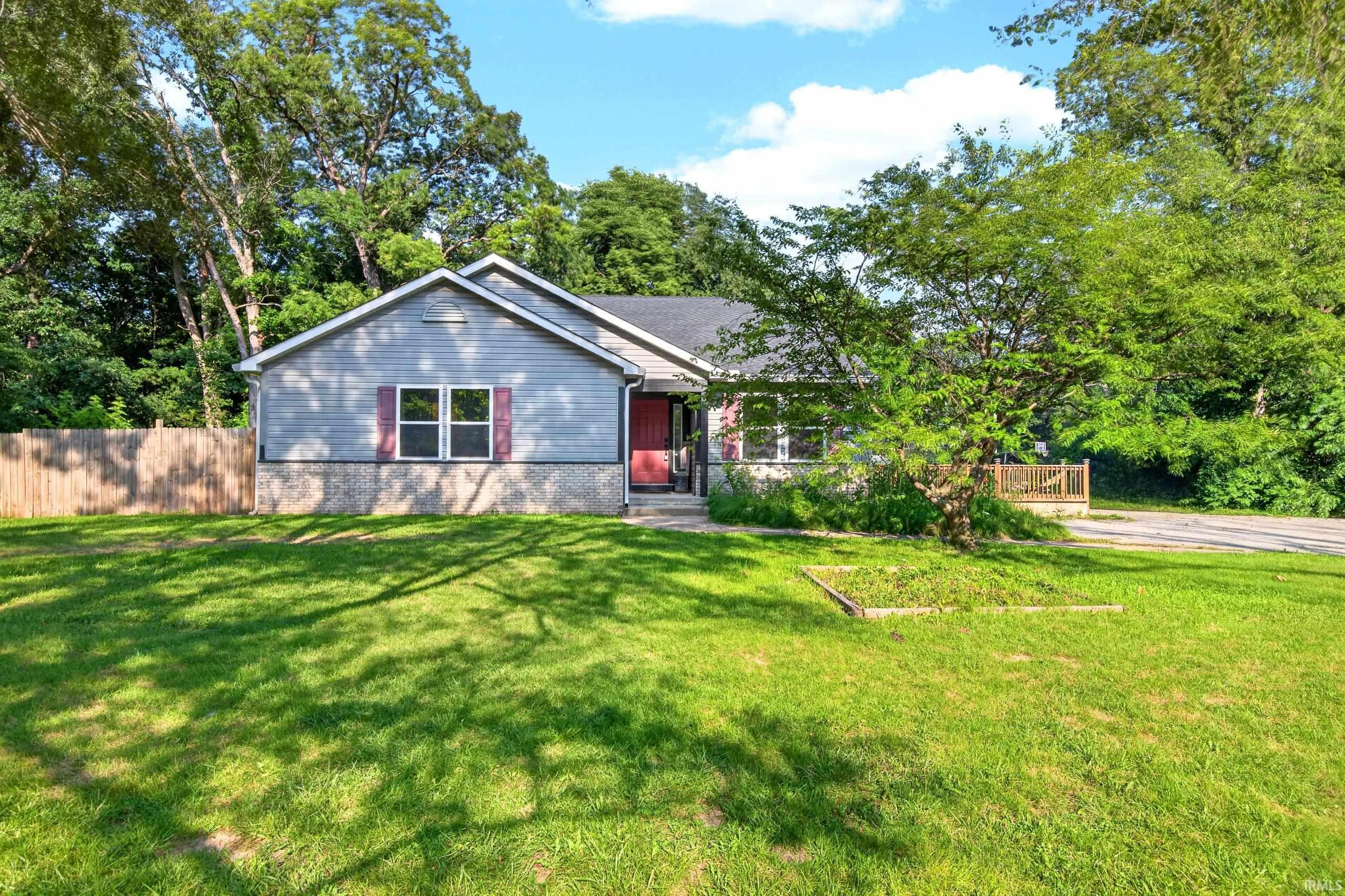 10991 S State Rd 43 Property Photo 1
