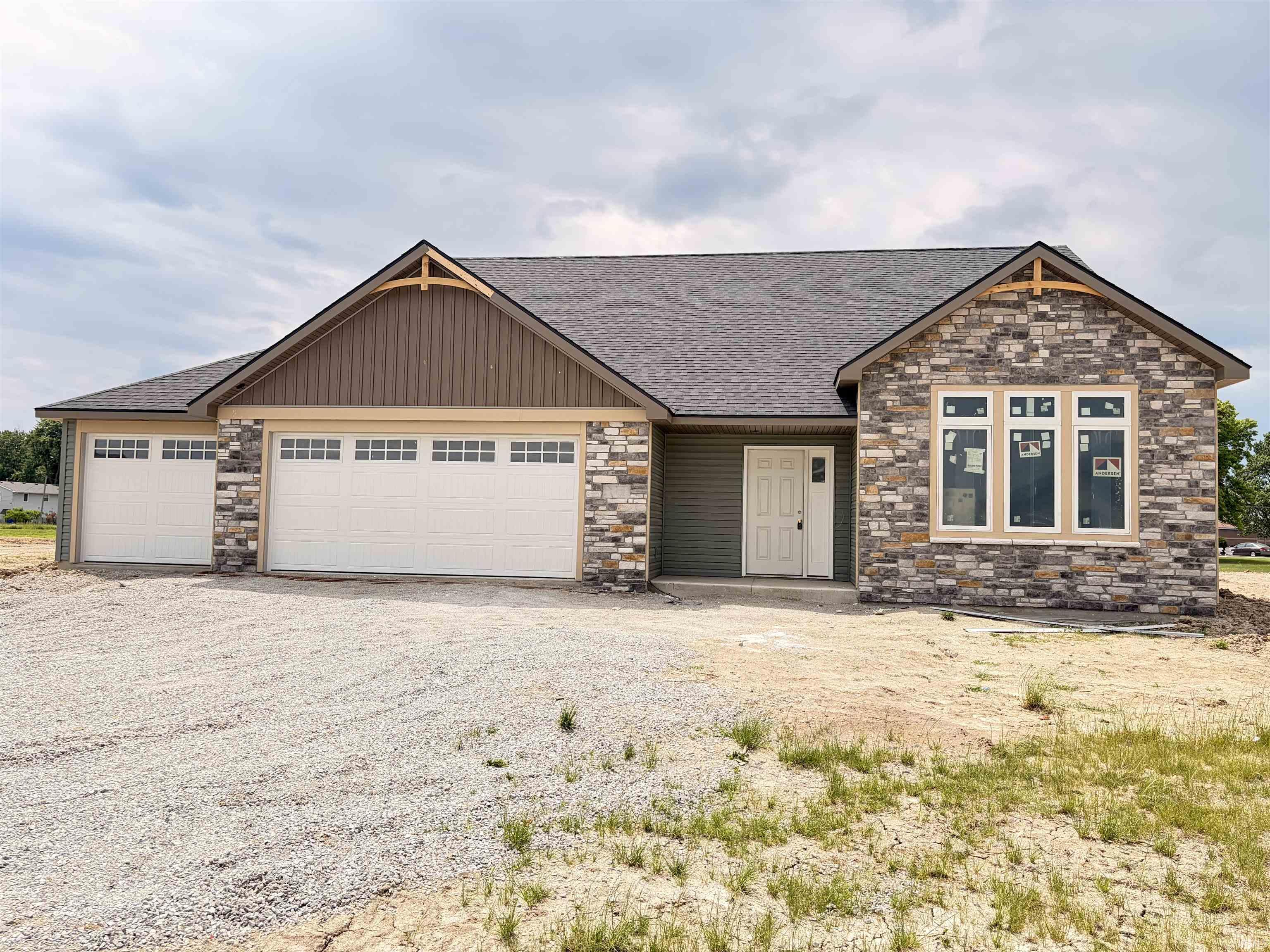 5035 Chickadee Drive Property Photo 1