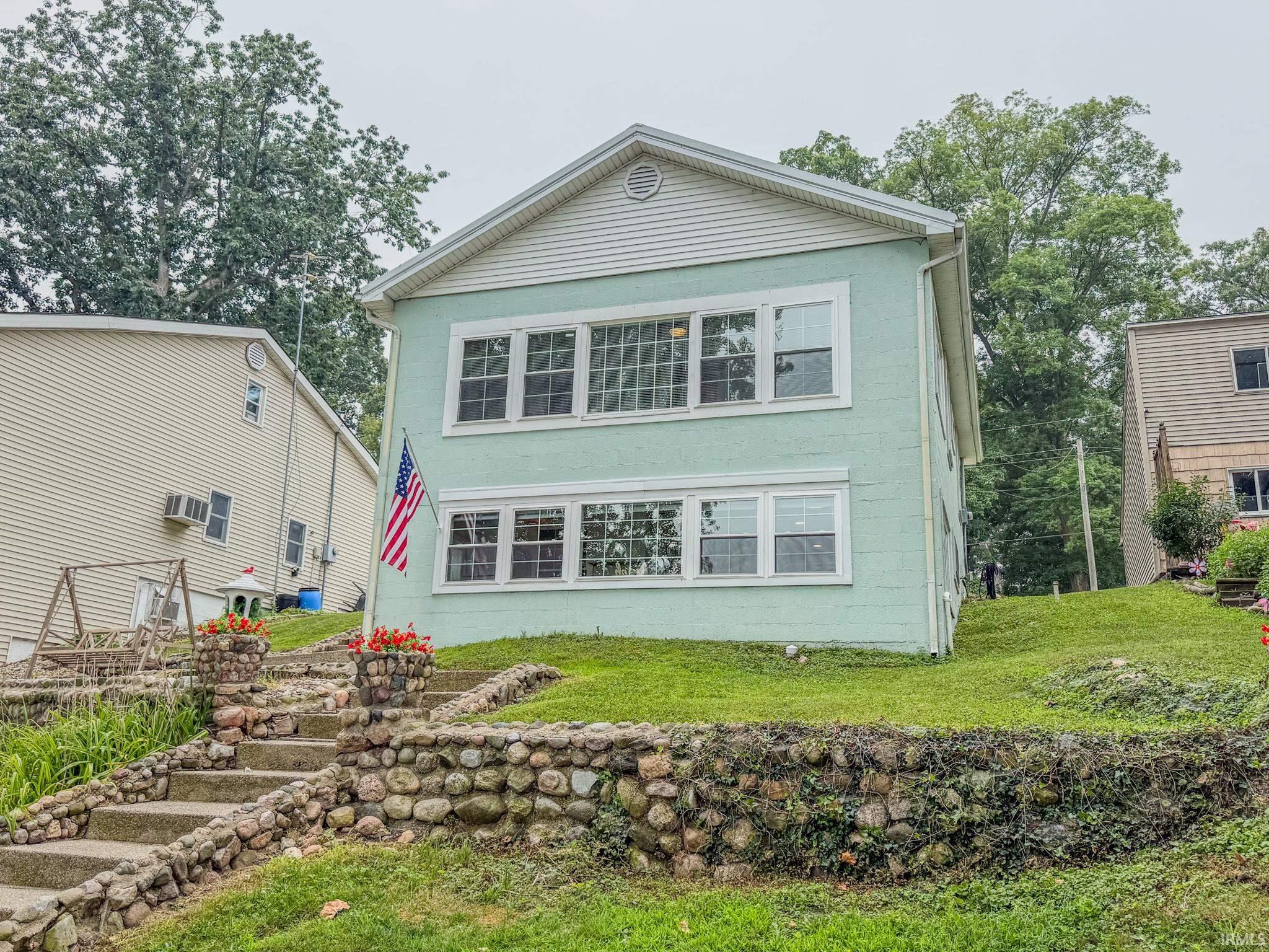 9949 N Eagle Island Road Property Photo 1