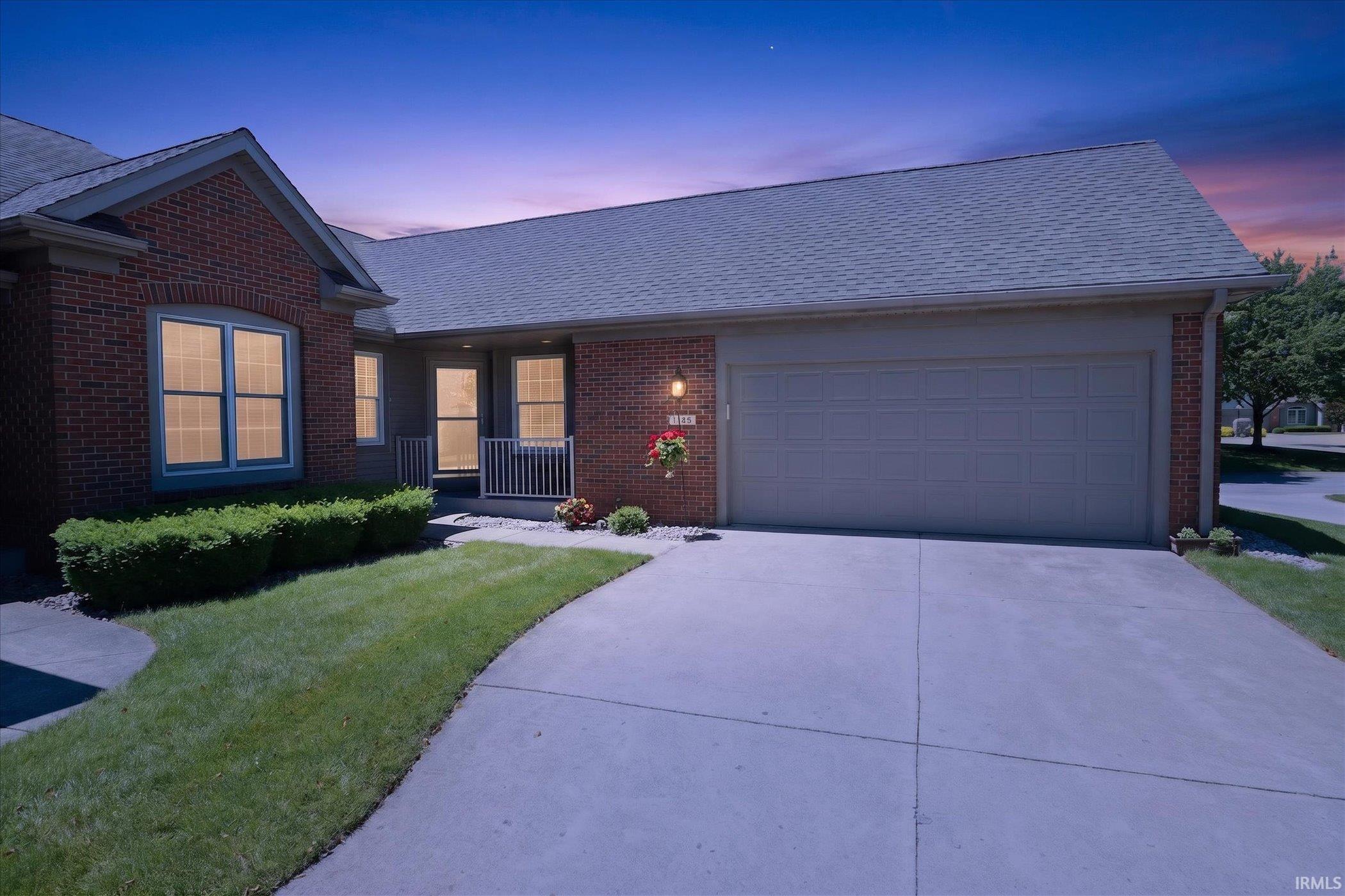 1452 Willow Court Property Photo 1