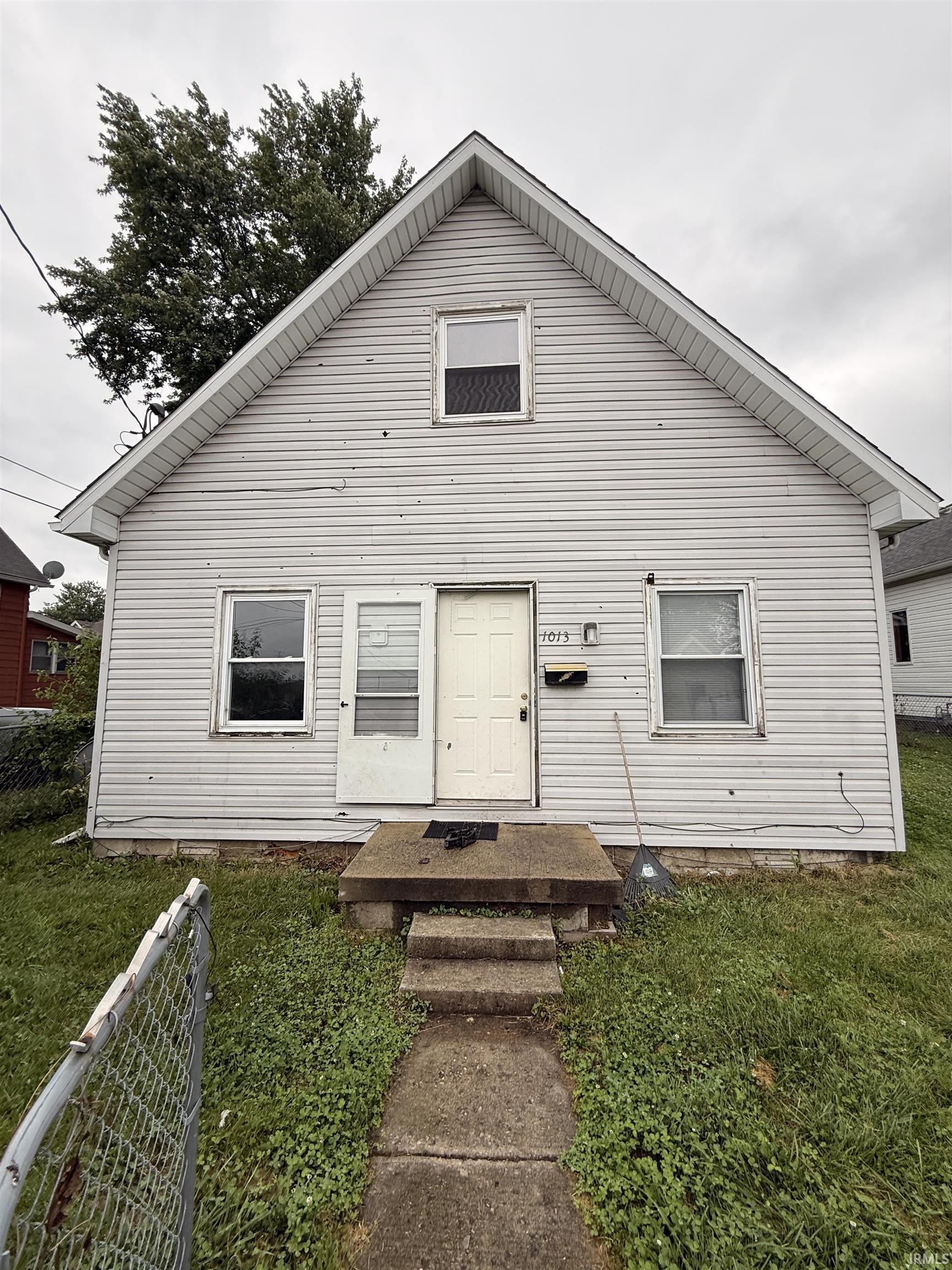 1013 N Armstrong Street Property Photo 1