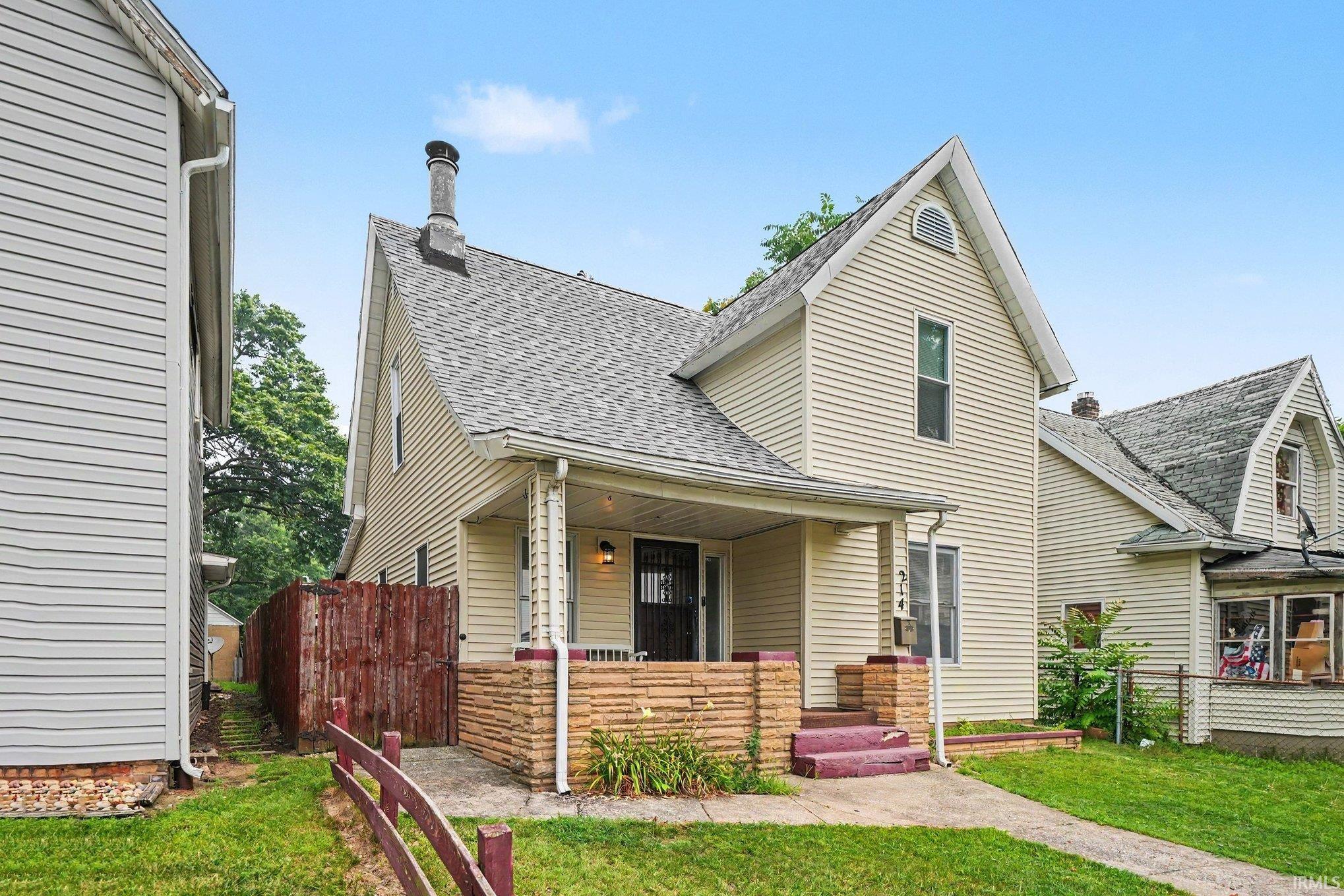 214 E Battell Street Property Photo 1
