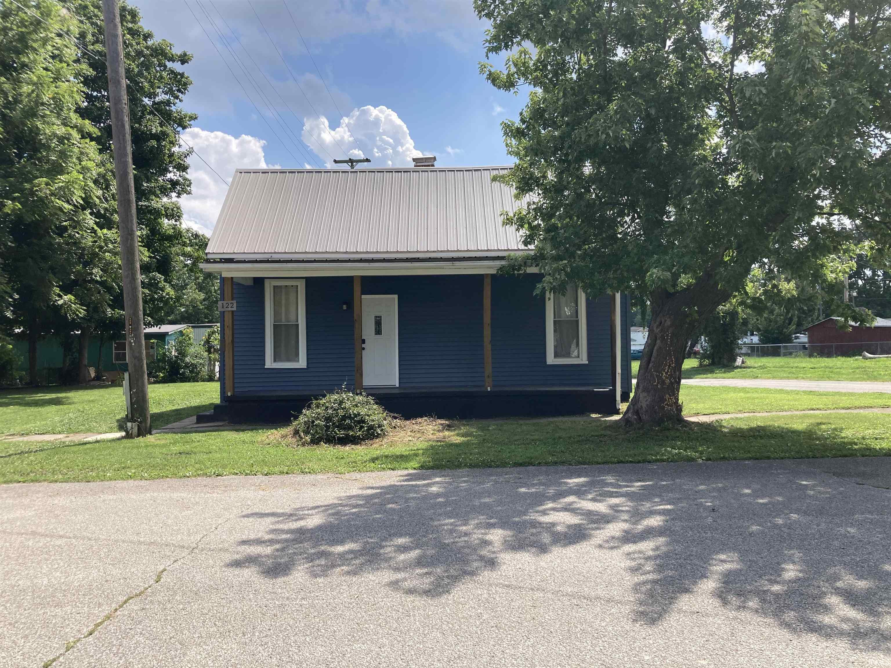 122 W Elm Street Property Photo 1