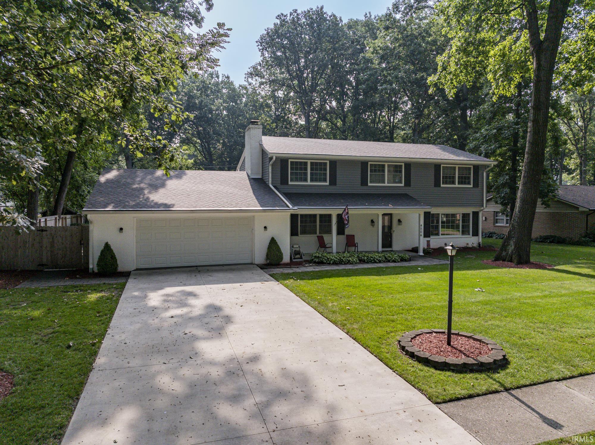 4504 N Gishler Drive Property Photo 1