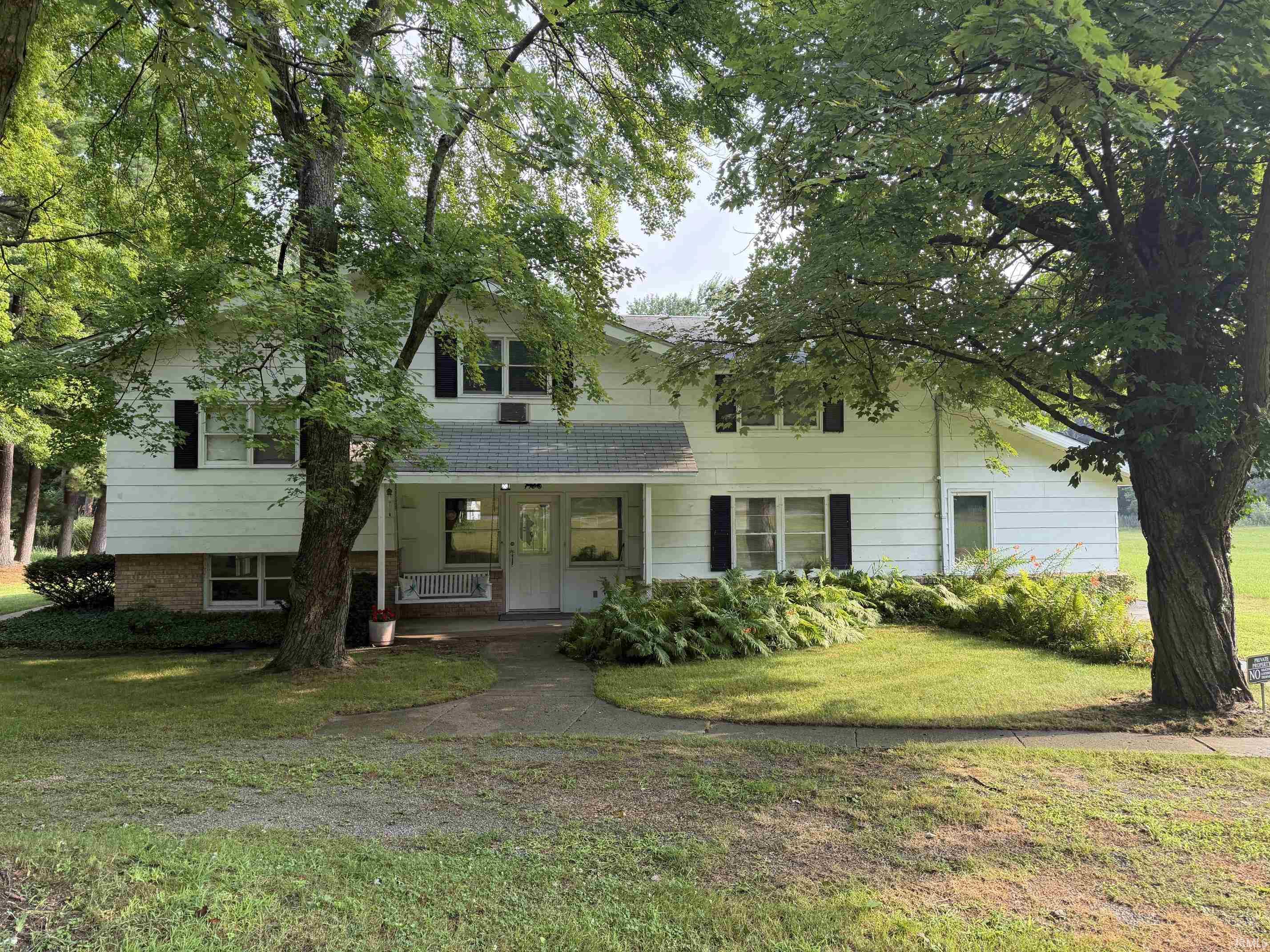 13374 5th Road Property Photo 1