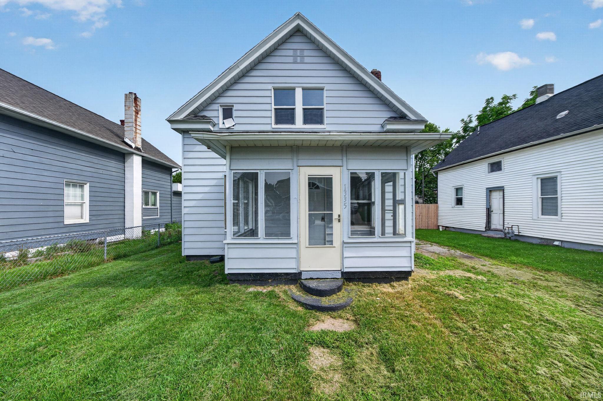 1335 E Dayton Street