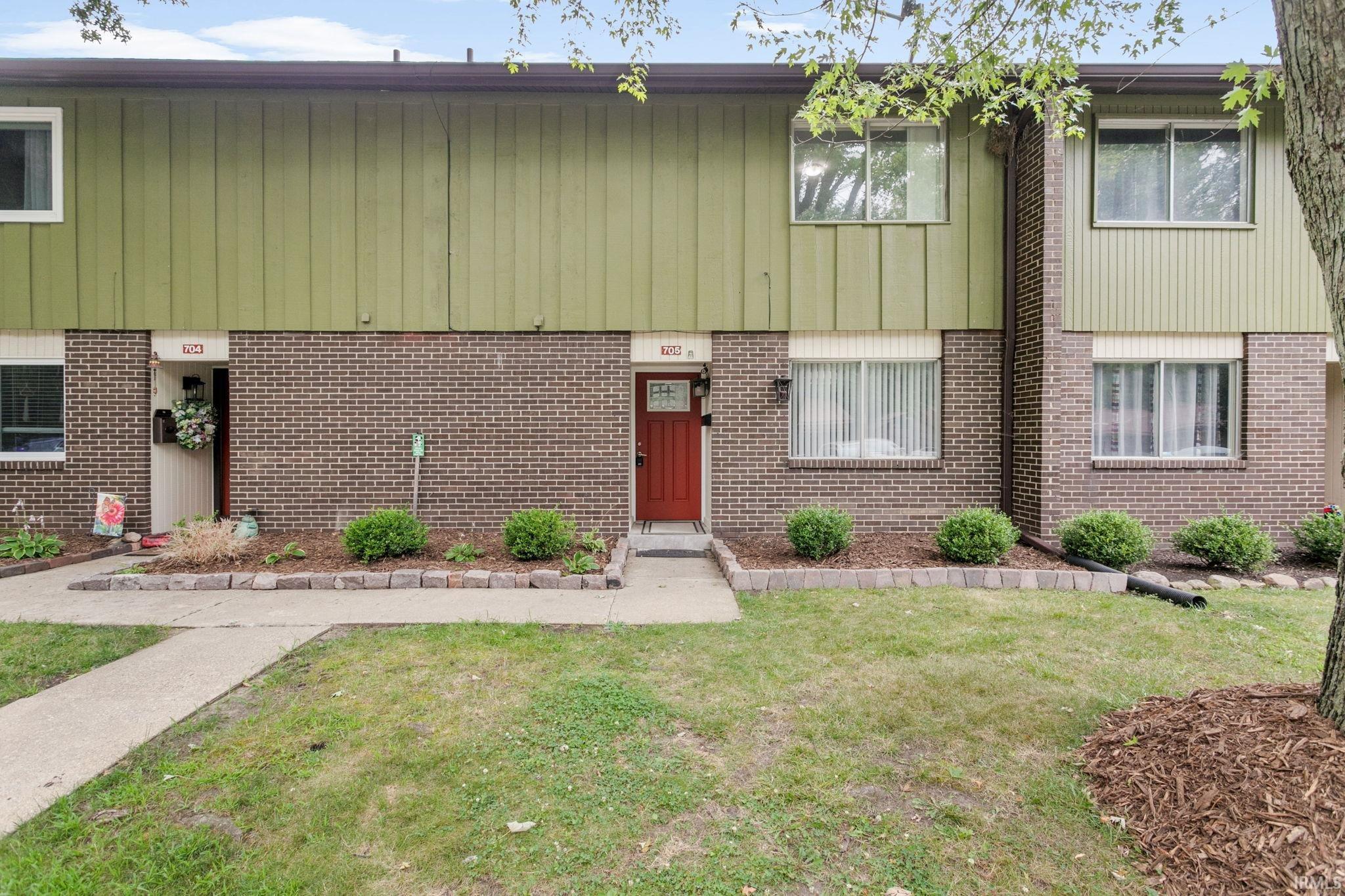 2500 Topsfield Road Property Photo 1