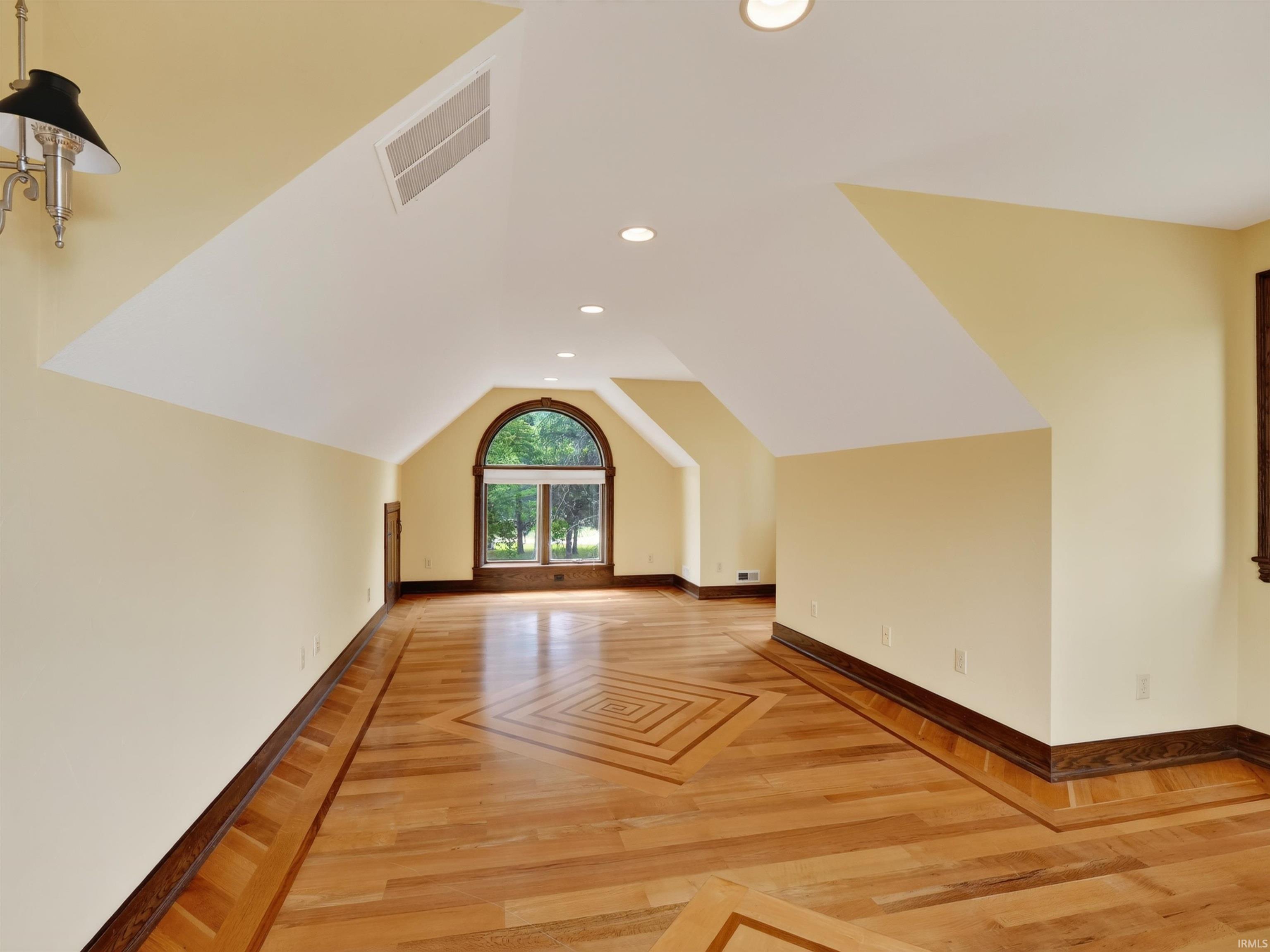 8027 Woodwind Drive Property Photo 27