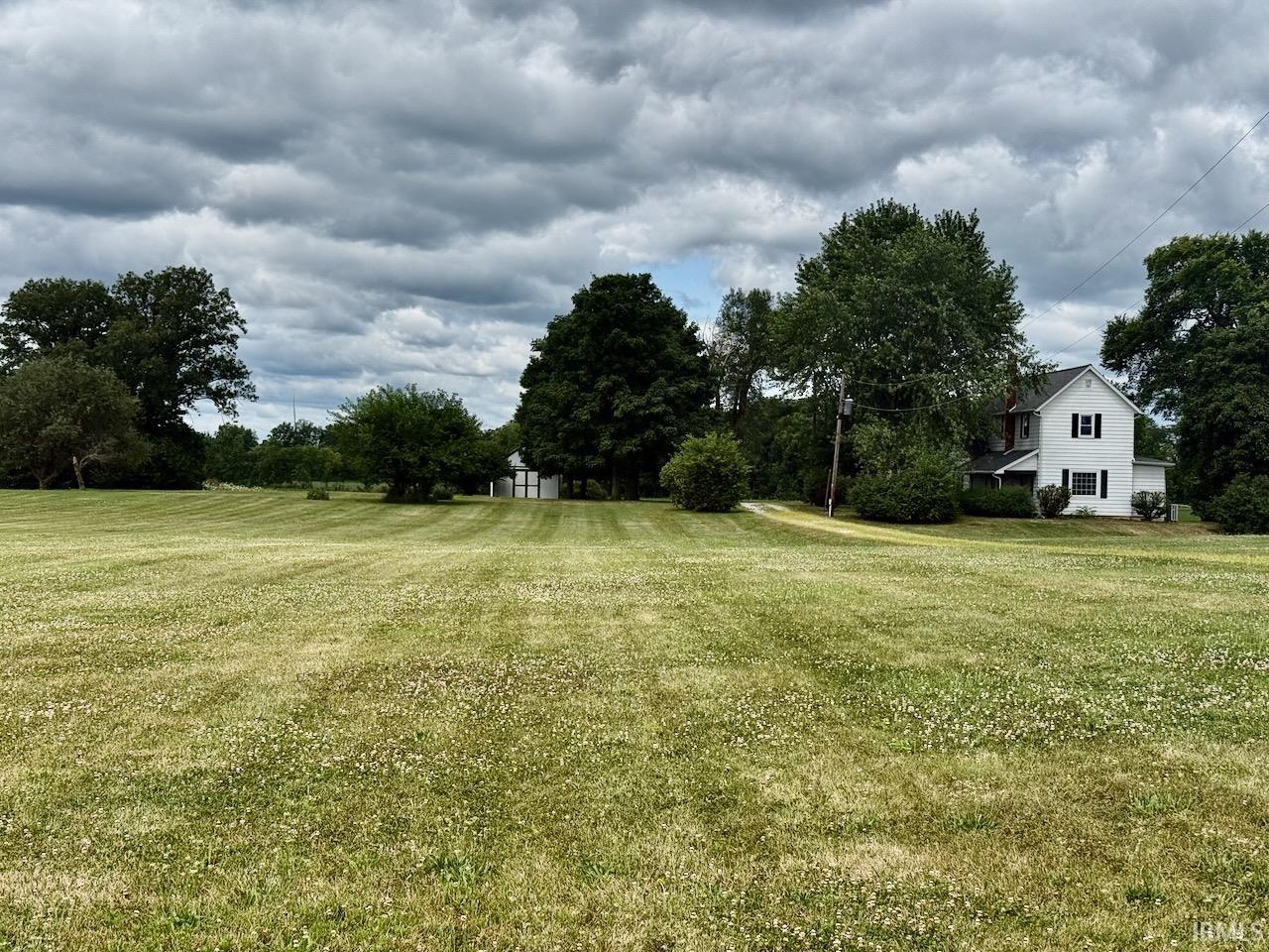 2086 S 300 E Road