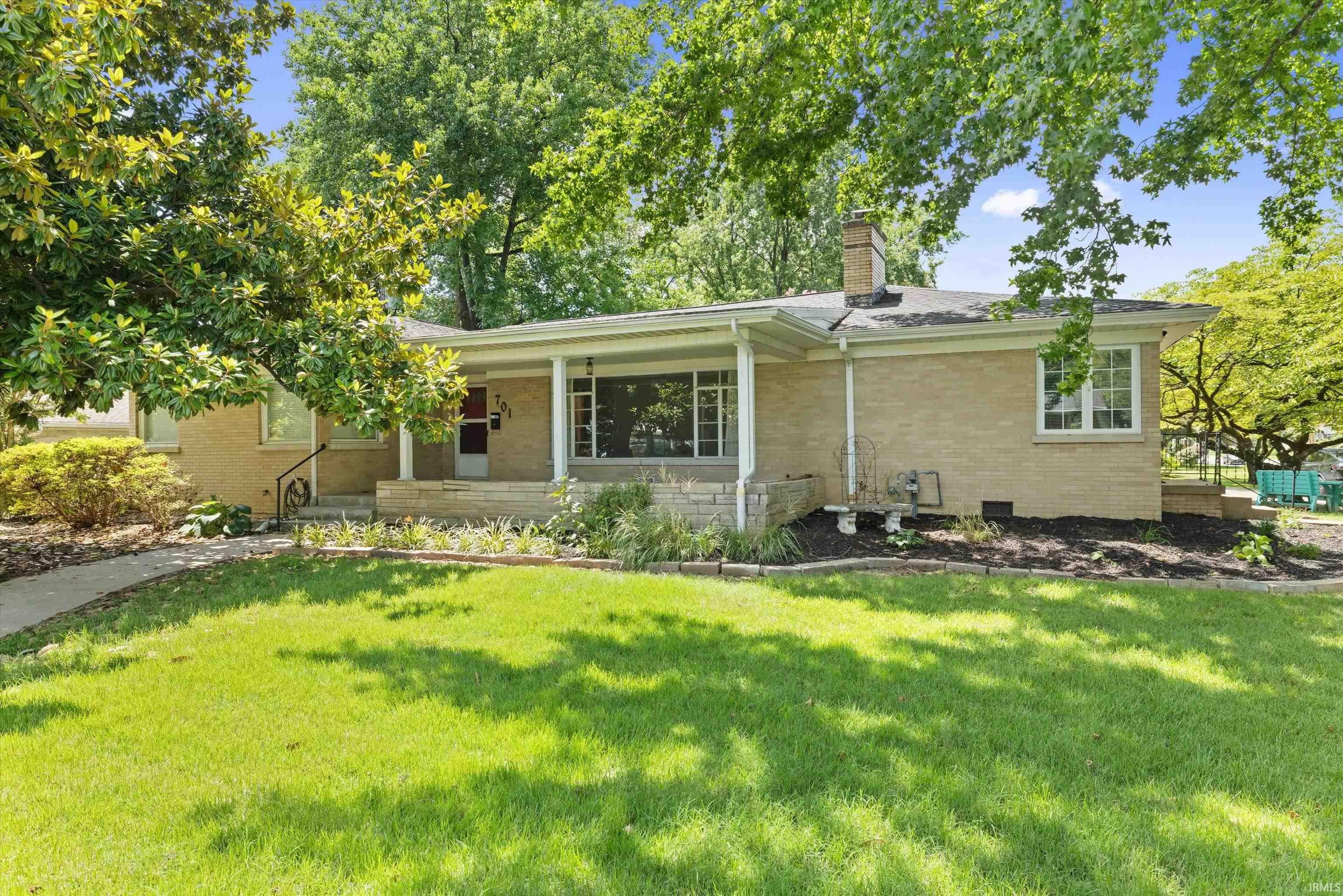 701 S Boeke Road Property Photo 1