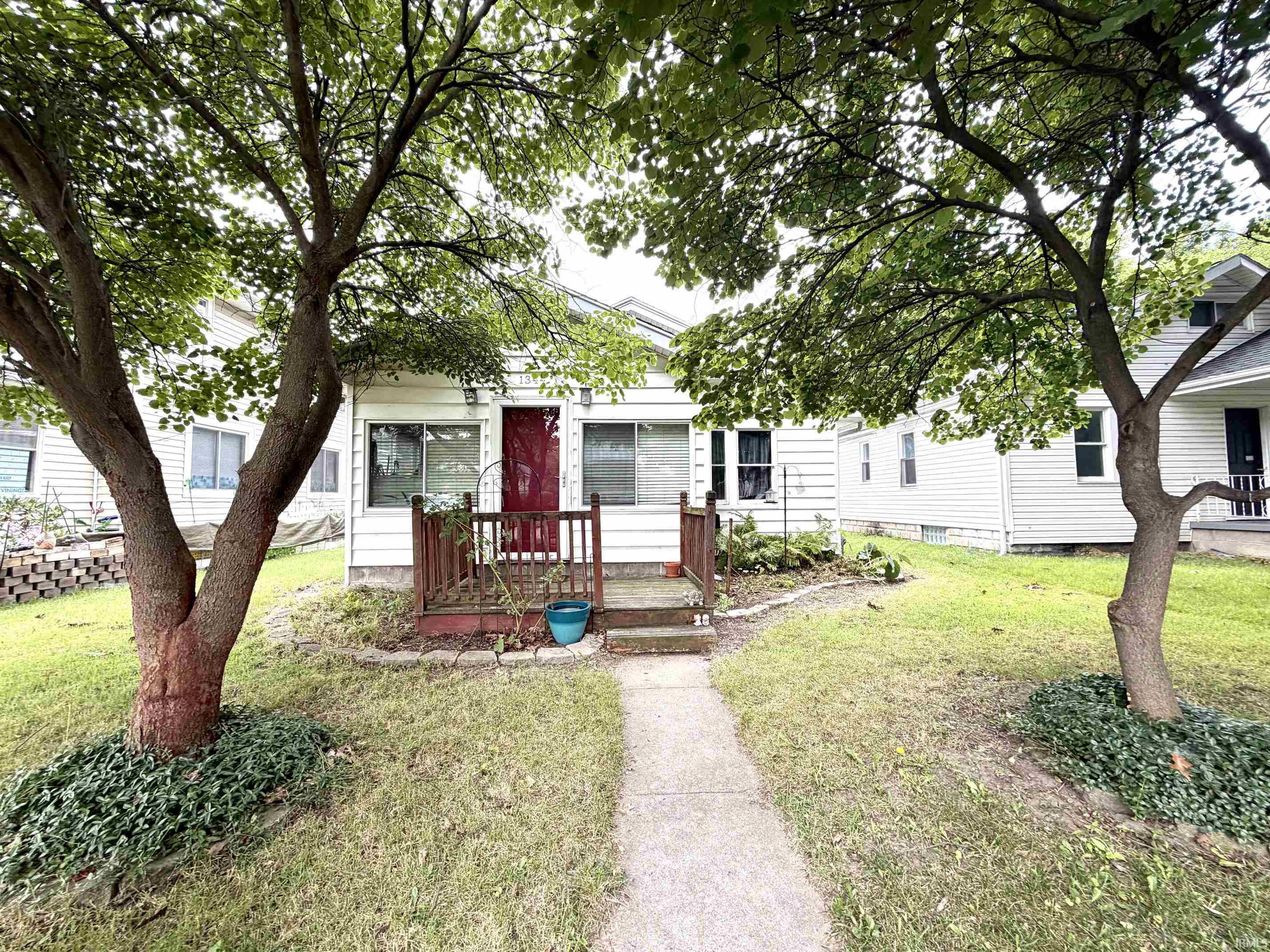 1344 E Bowman Street Property Photo 1