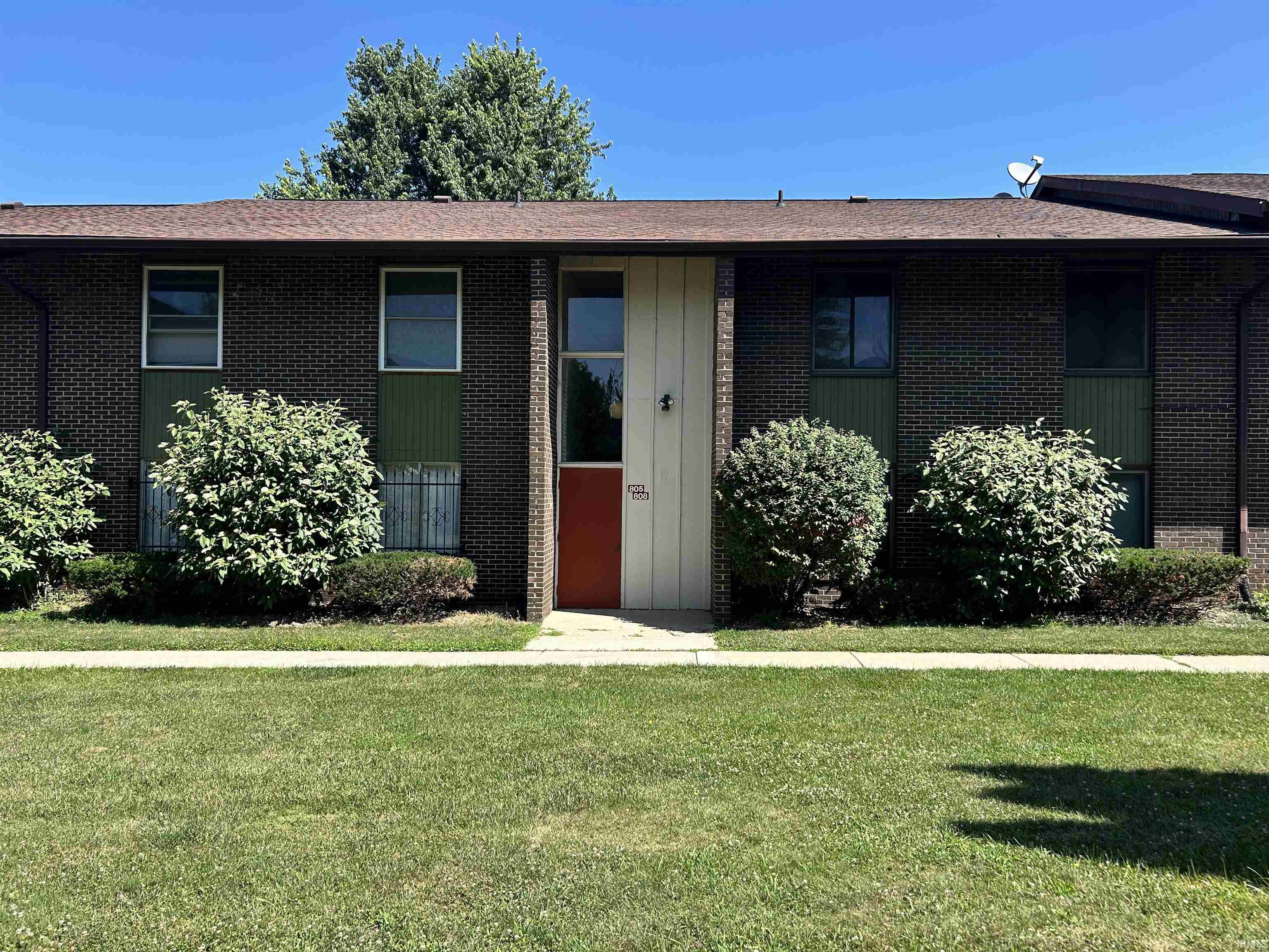 2500 Topsfield Road Property Photo 1