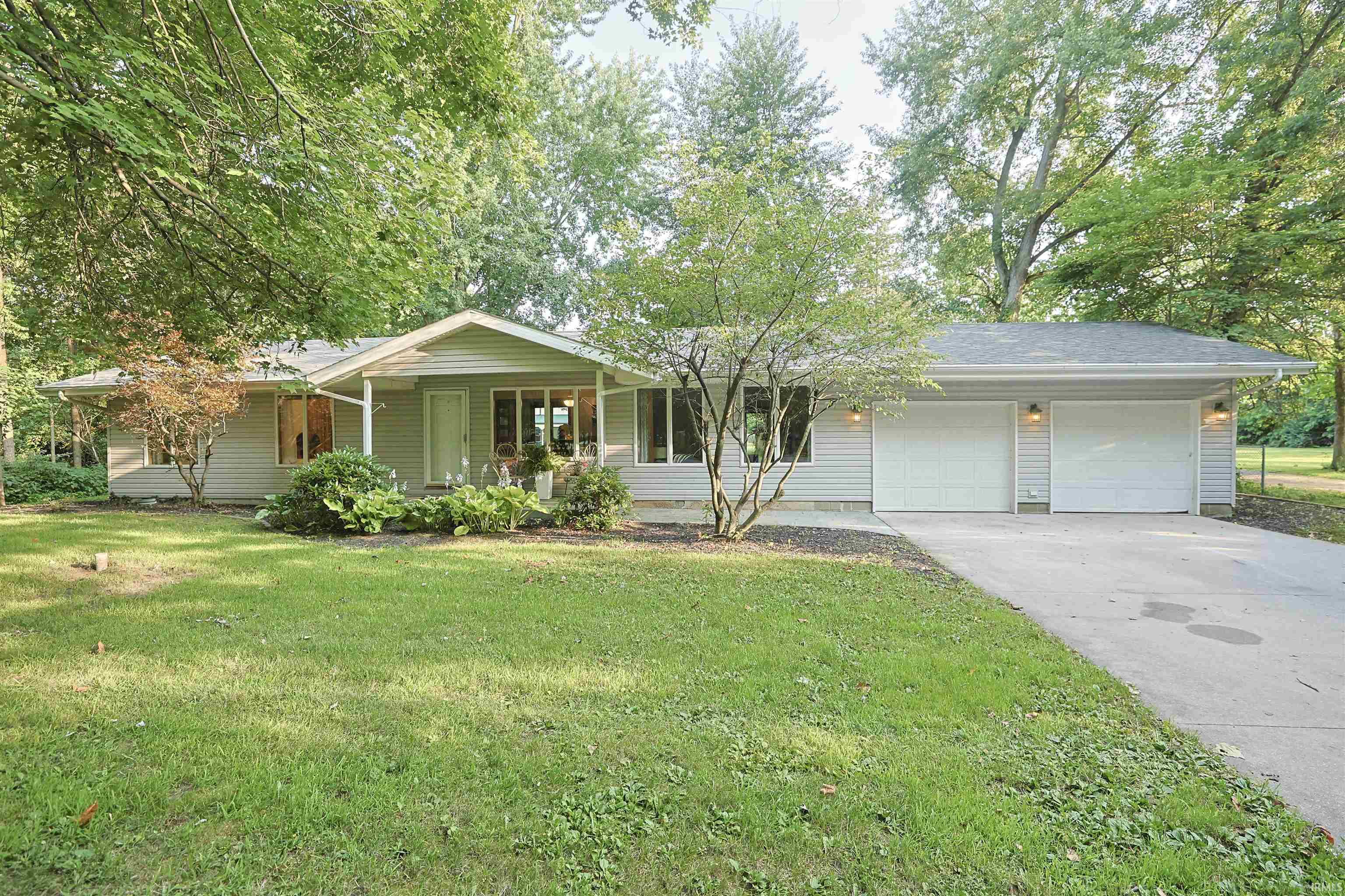10272 Douglas Road Property Photo 1