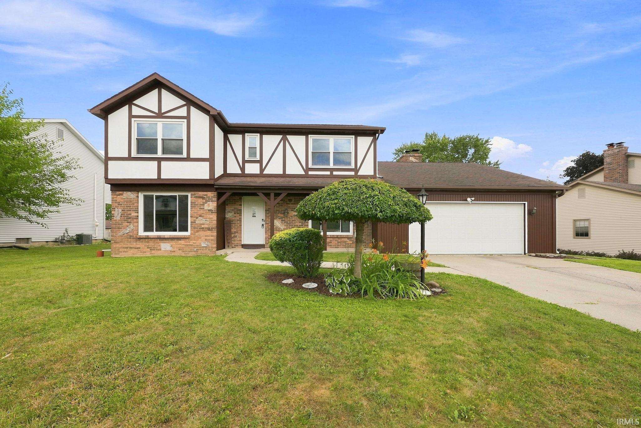 5724 Lancashire Court Property Photo 1