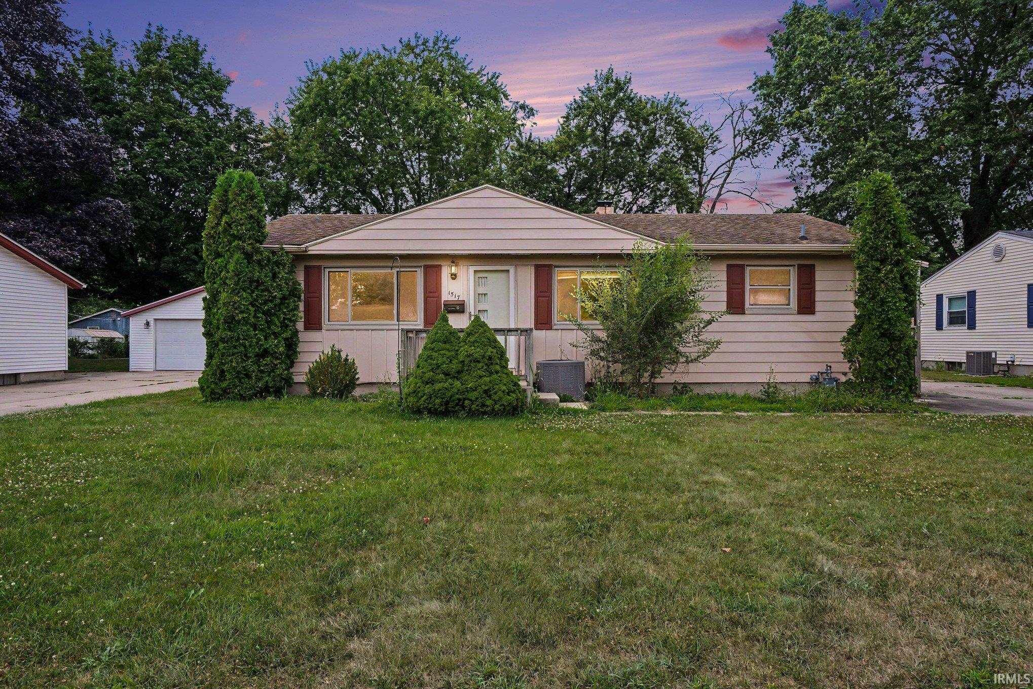 1517 Crestwood Boulevard Property Photo 1