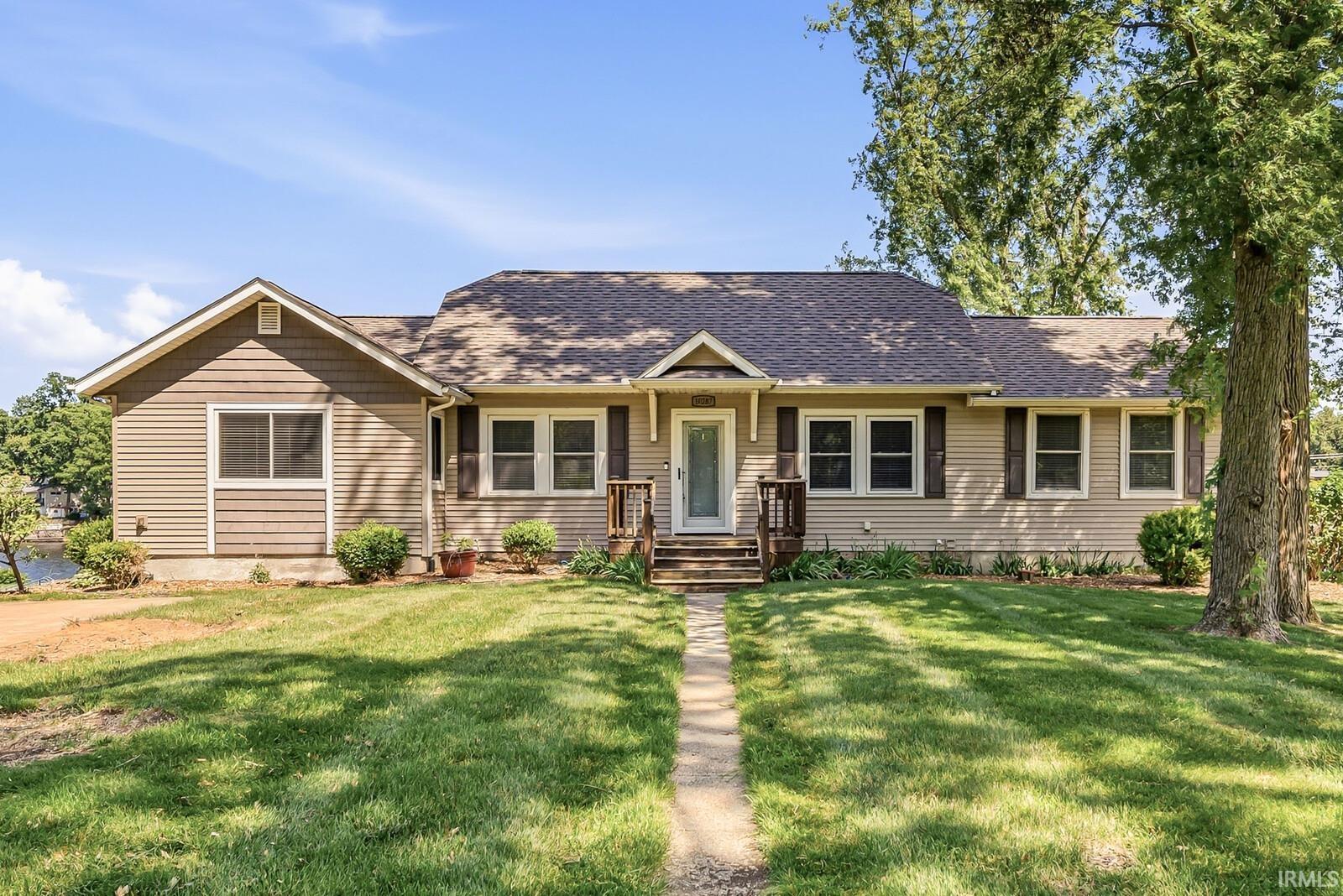 10287 Vistula Road Property Photo 1