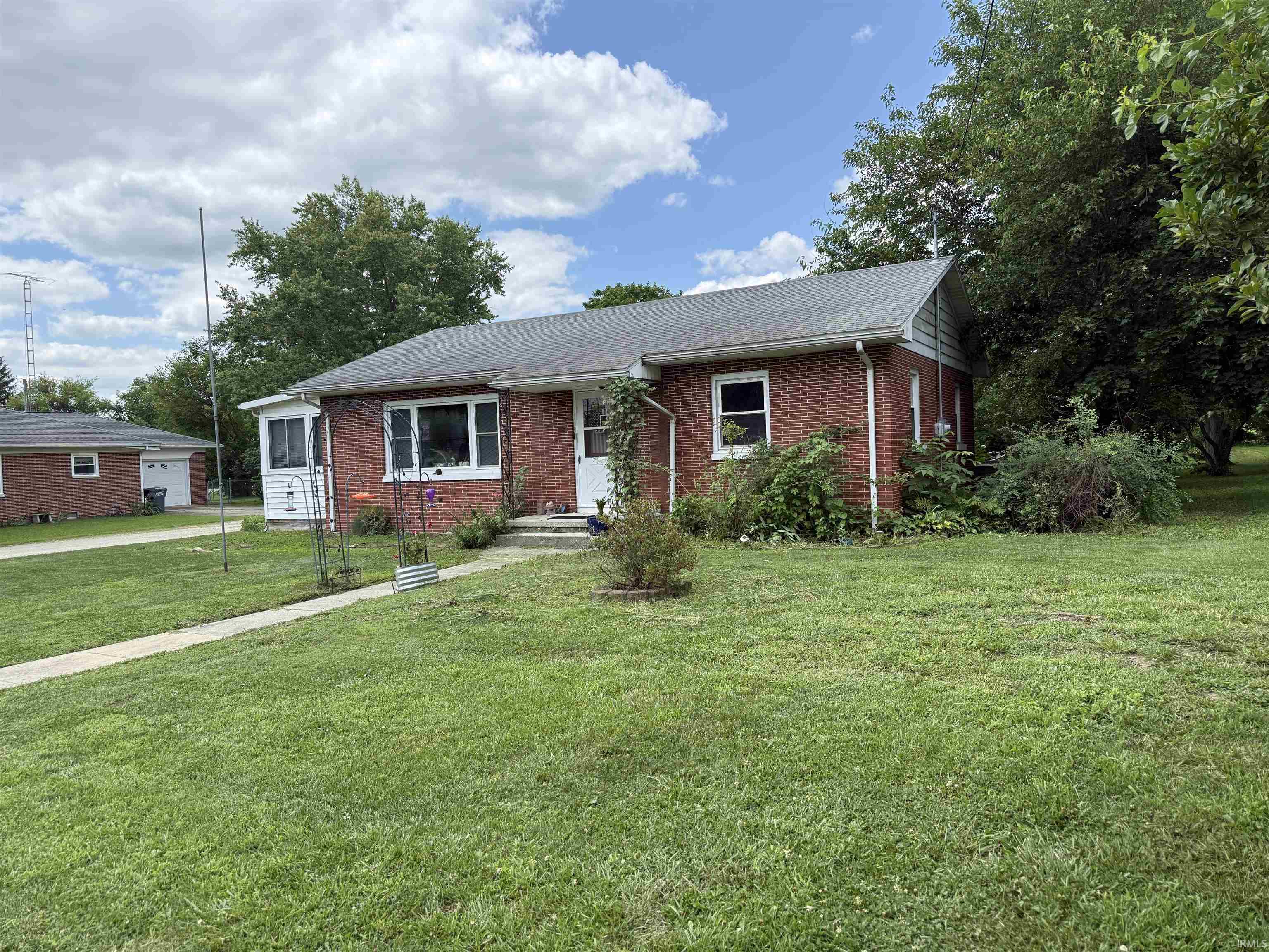 410 S Main Street Property Photo 1