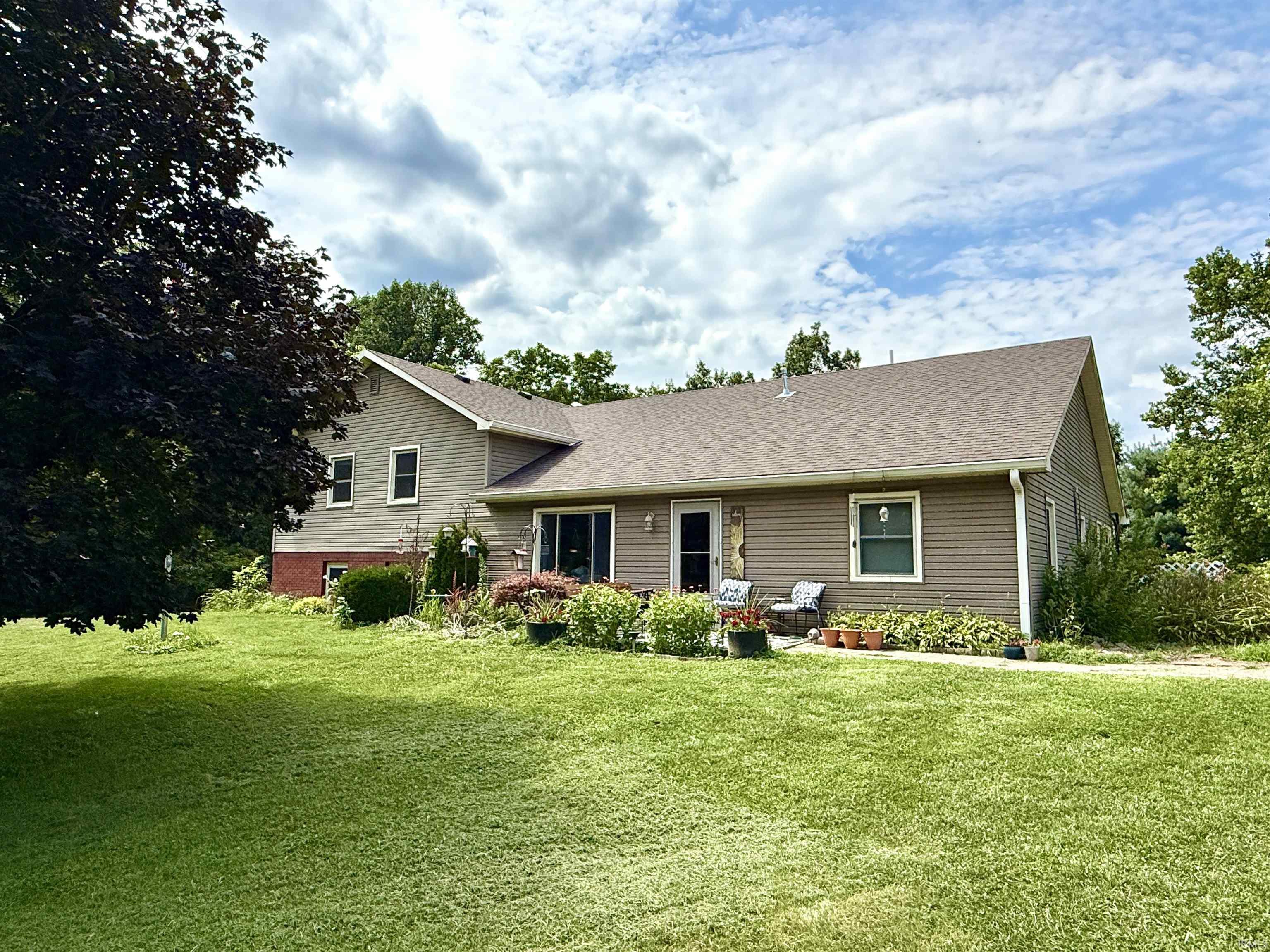 7110 Beech Tree Road Property Photo 1