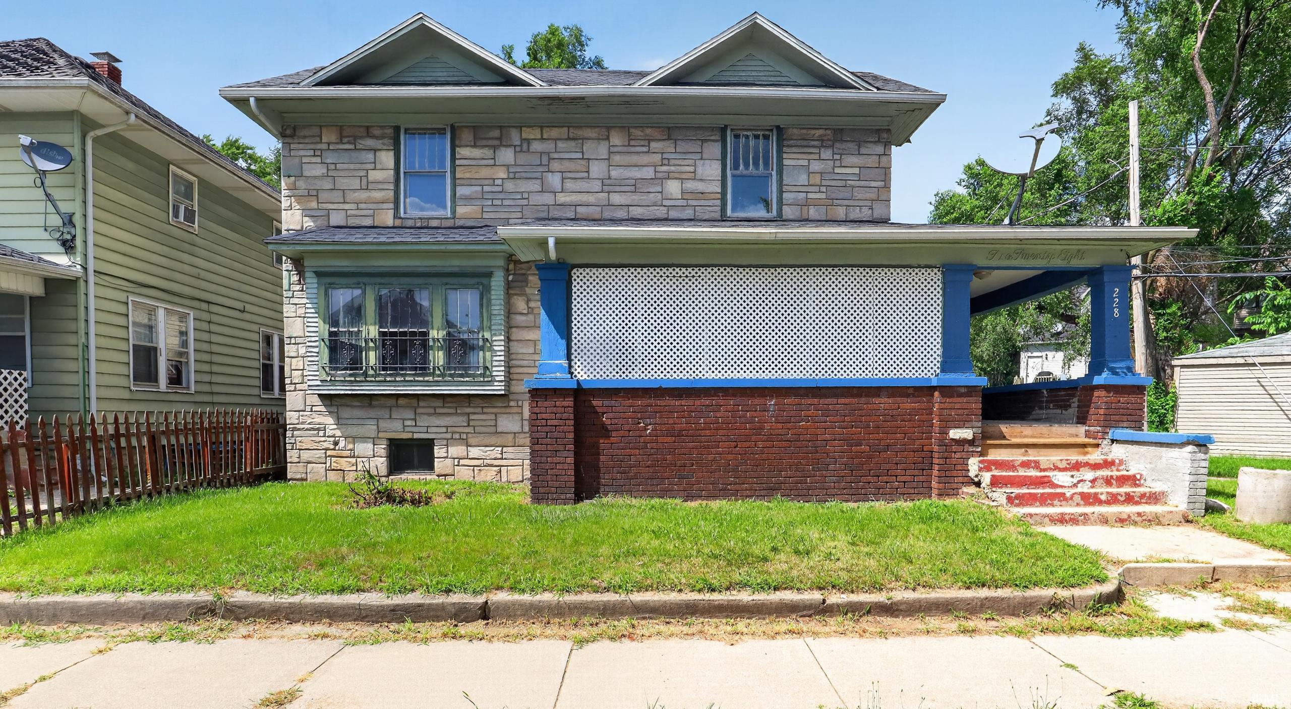 228 Park Avenue Property Photo 1