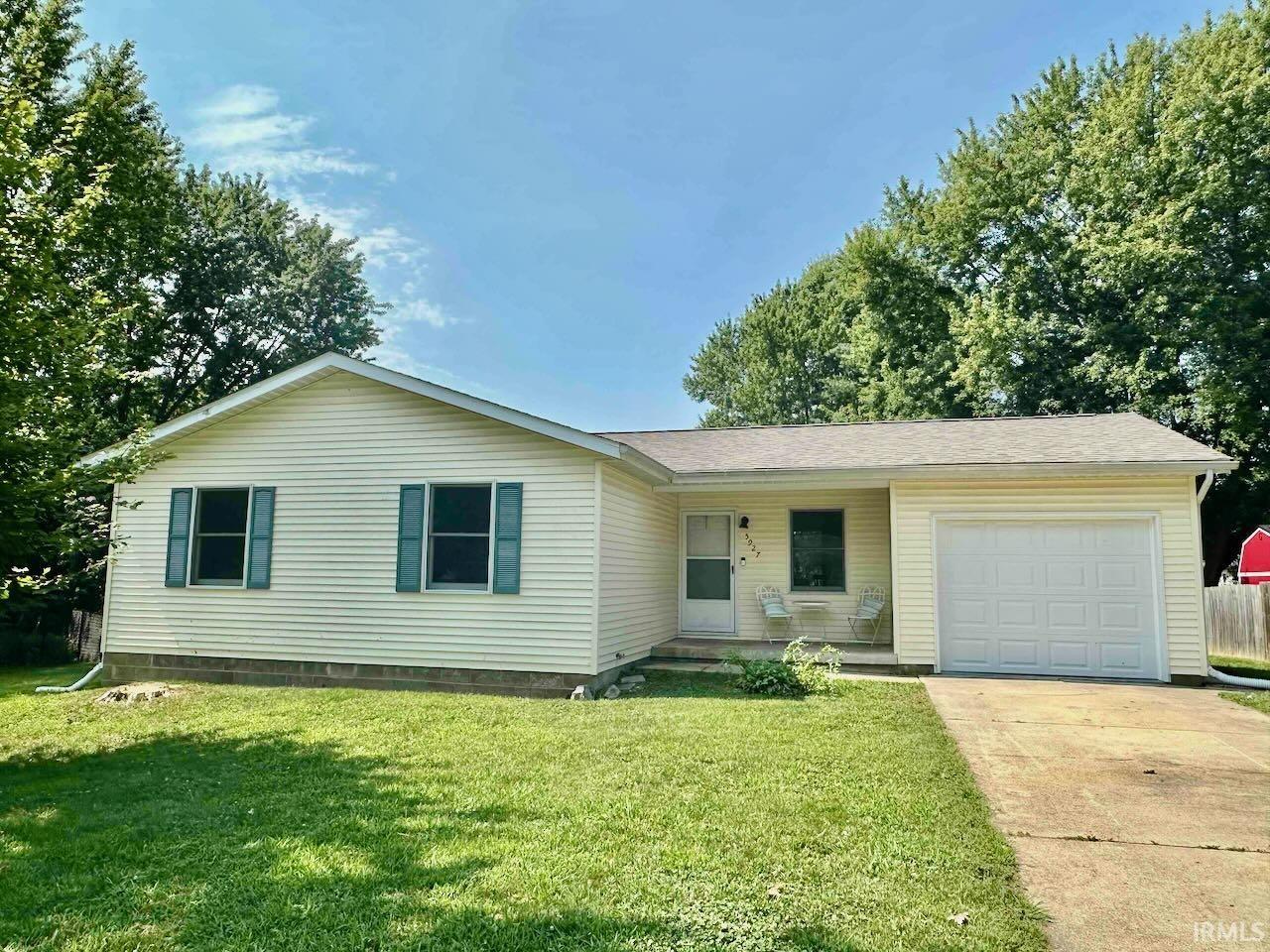 5927 S Phyllis Court Property Photo 1