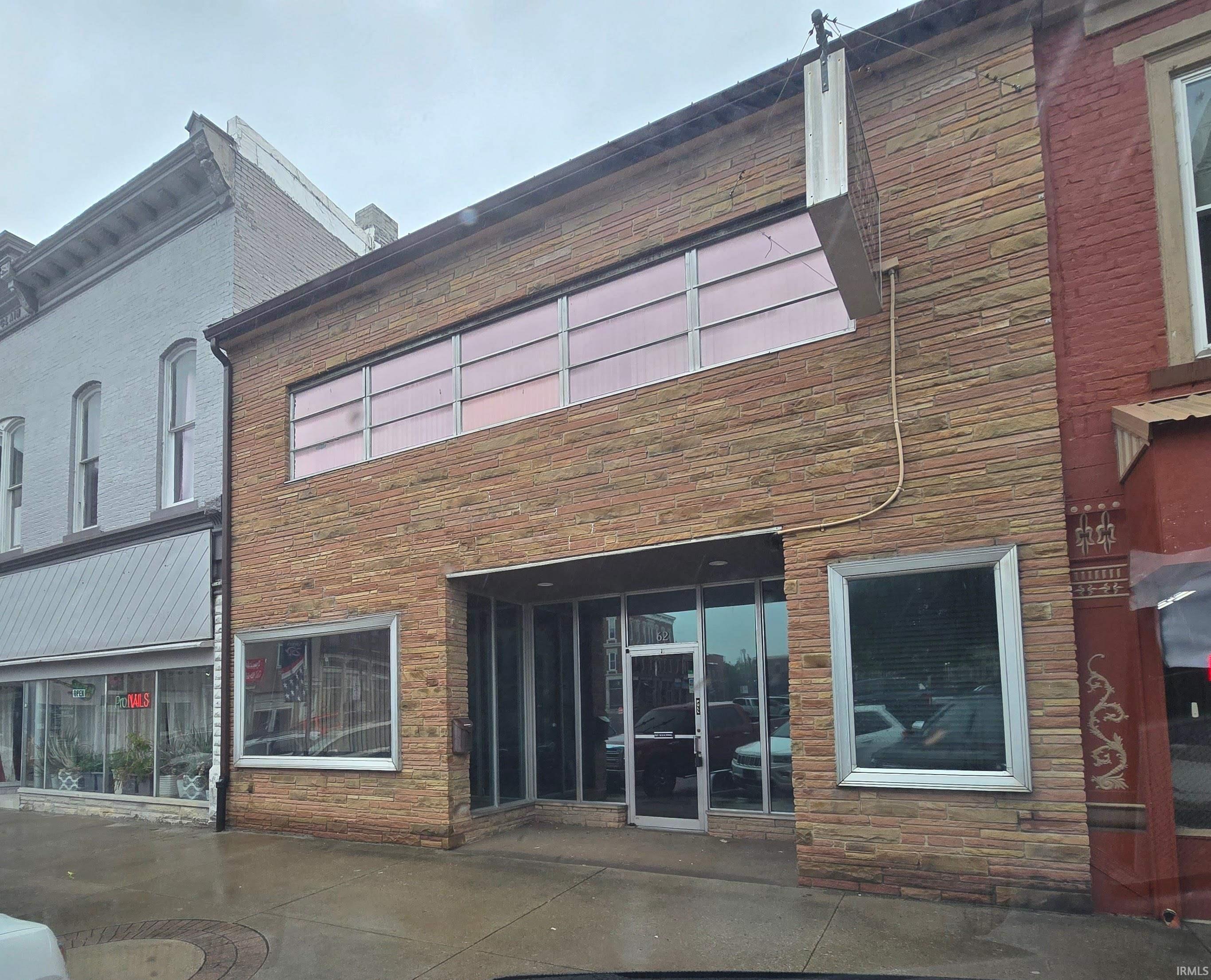 62 Public Square Square Property Photo 1