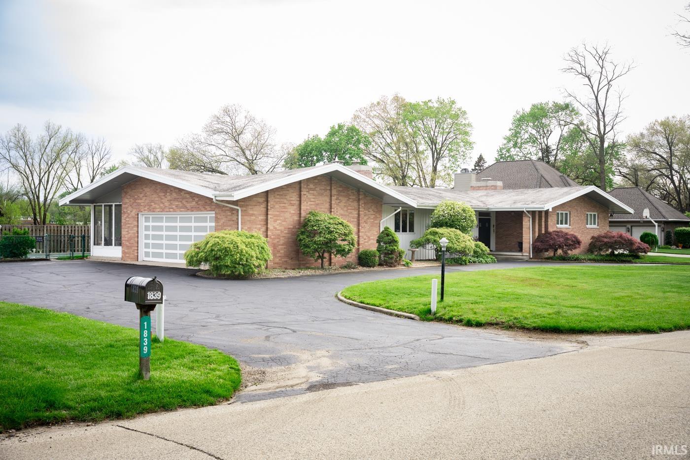 1839 Rainbow Bend Boulevard Property Photo 1