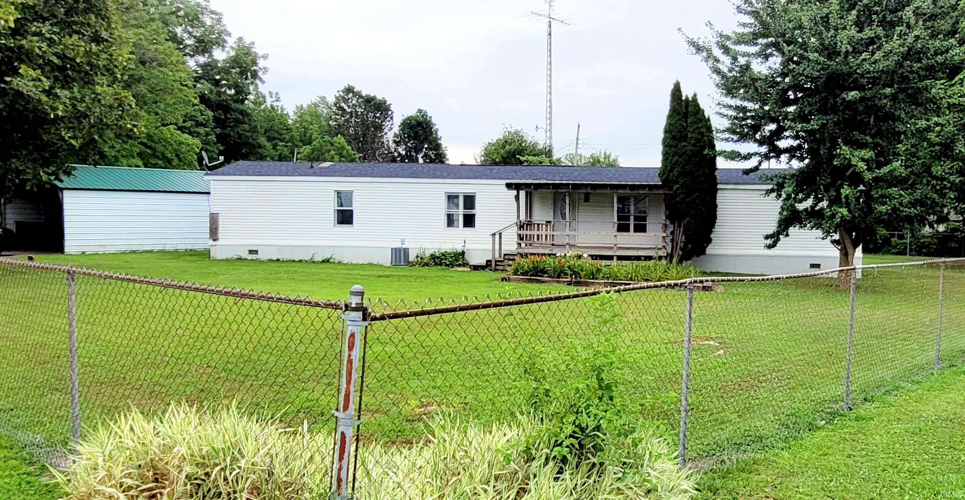 7148 E 470 N Property Photo 1