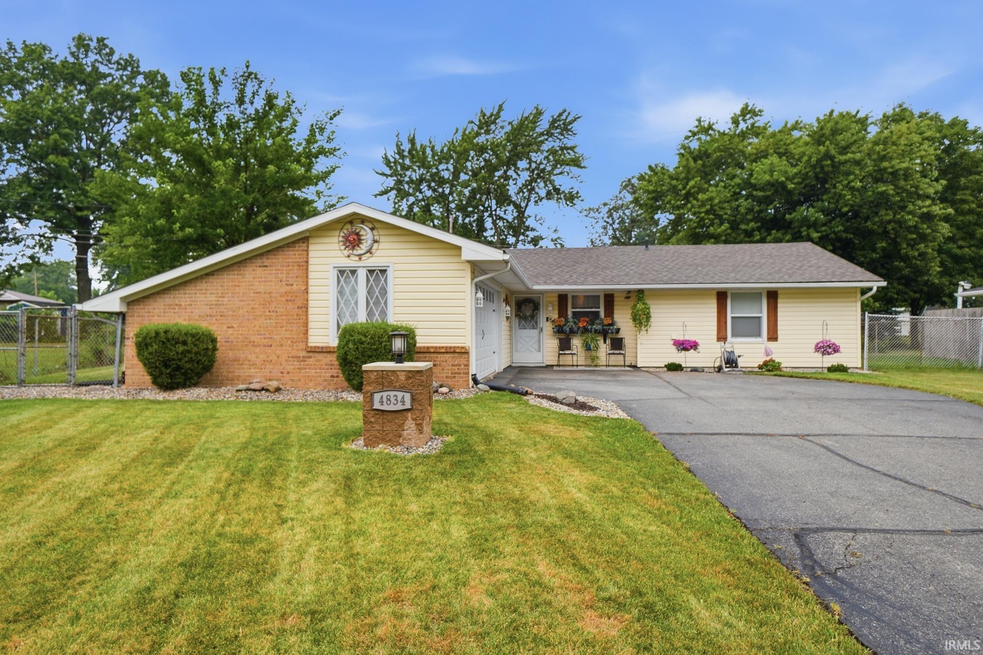4834 Belvidere Drive Property Photo 1