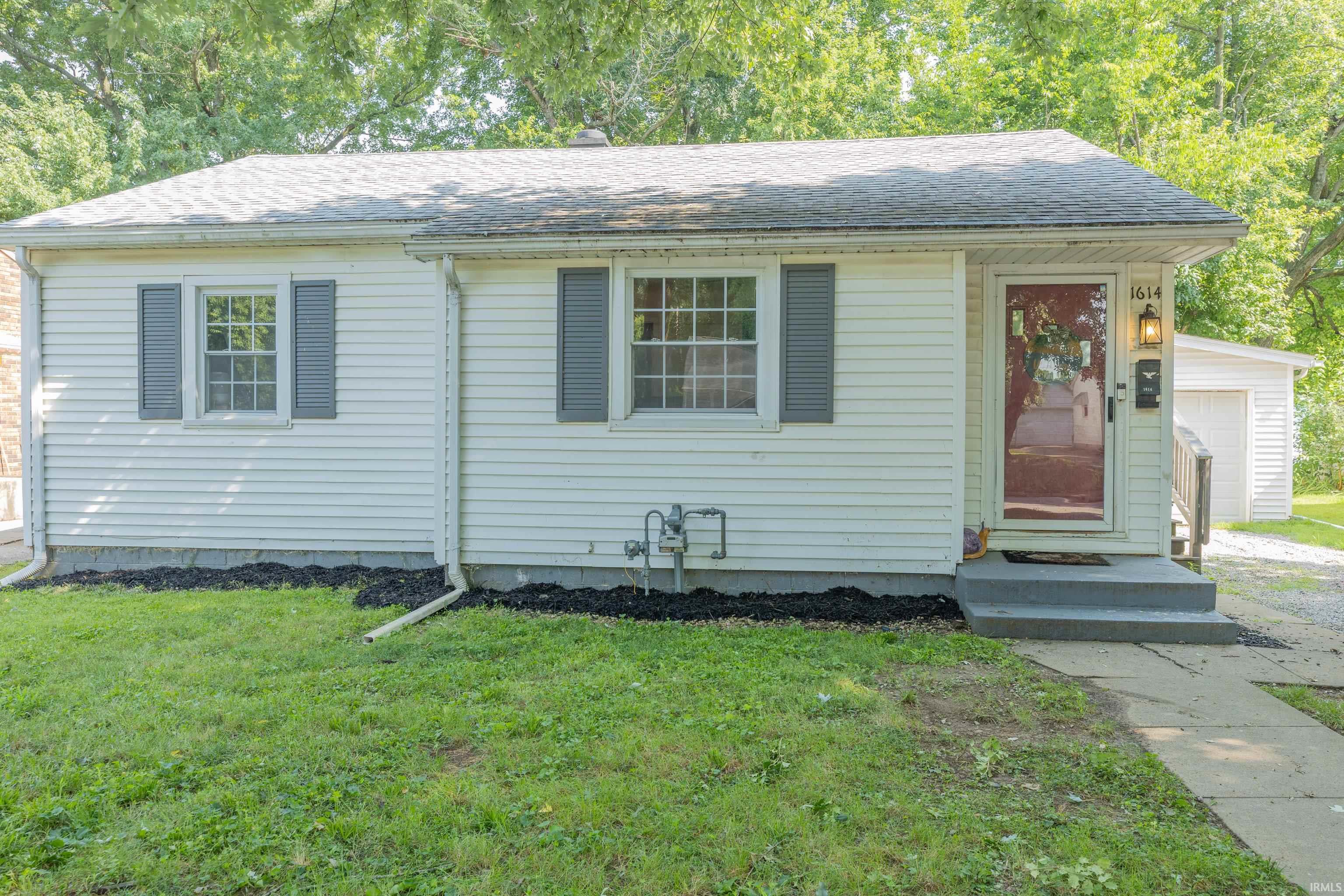 1614 Conlin Avenue Property Photo 1