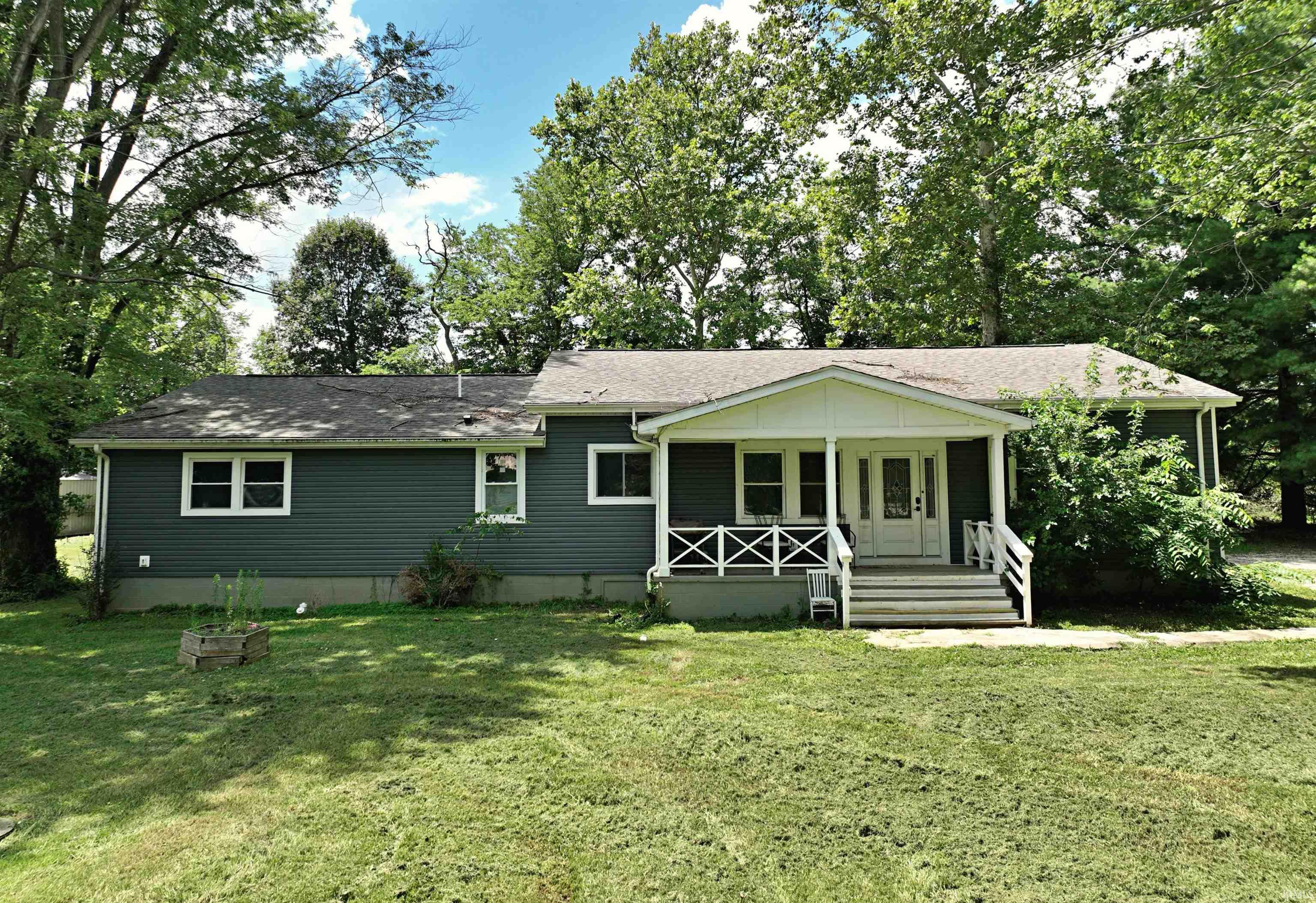 1501 Fox Run Drive Property Photo 1