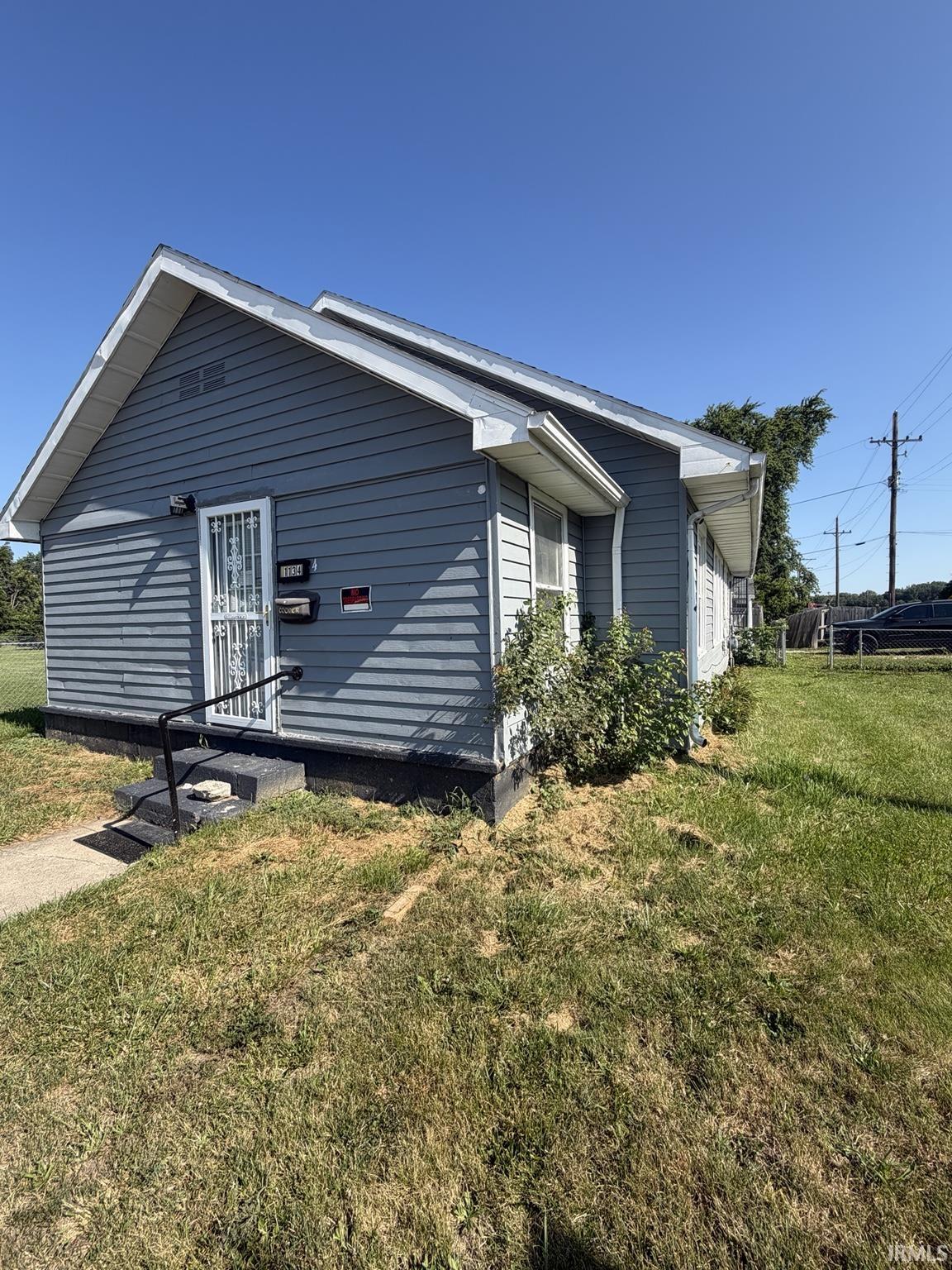 1134 E Elm Street Property Photo 1