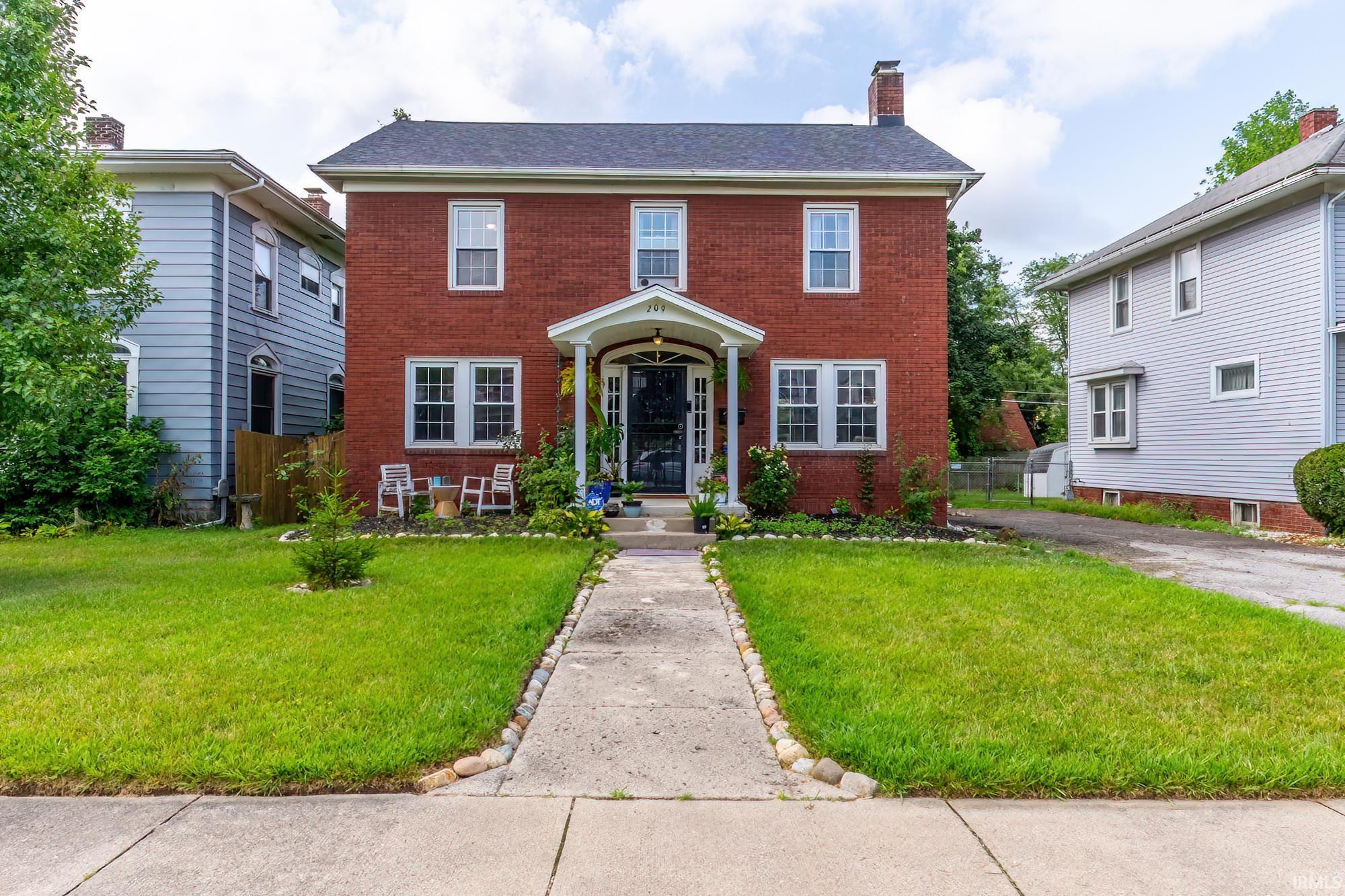 209 S Cornell Circle Property Photo 1