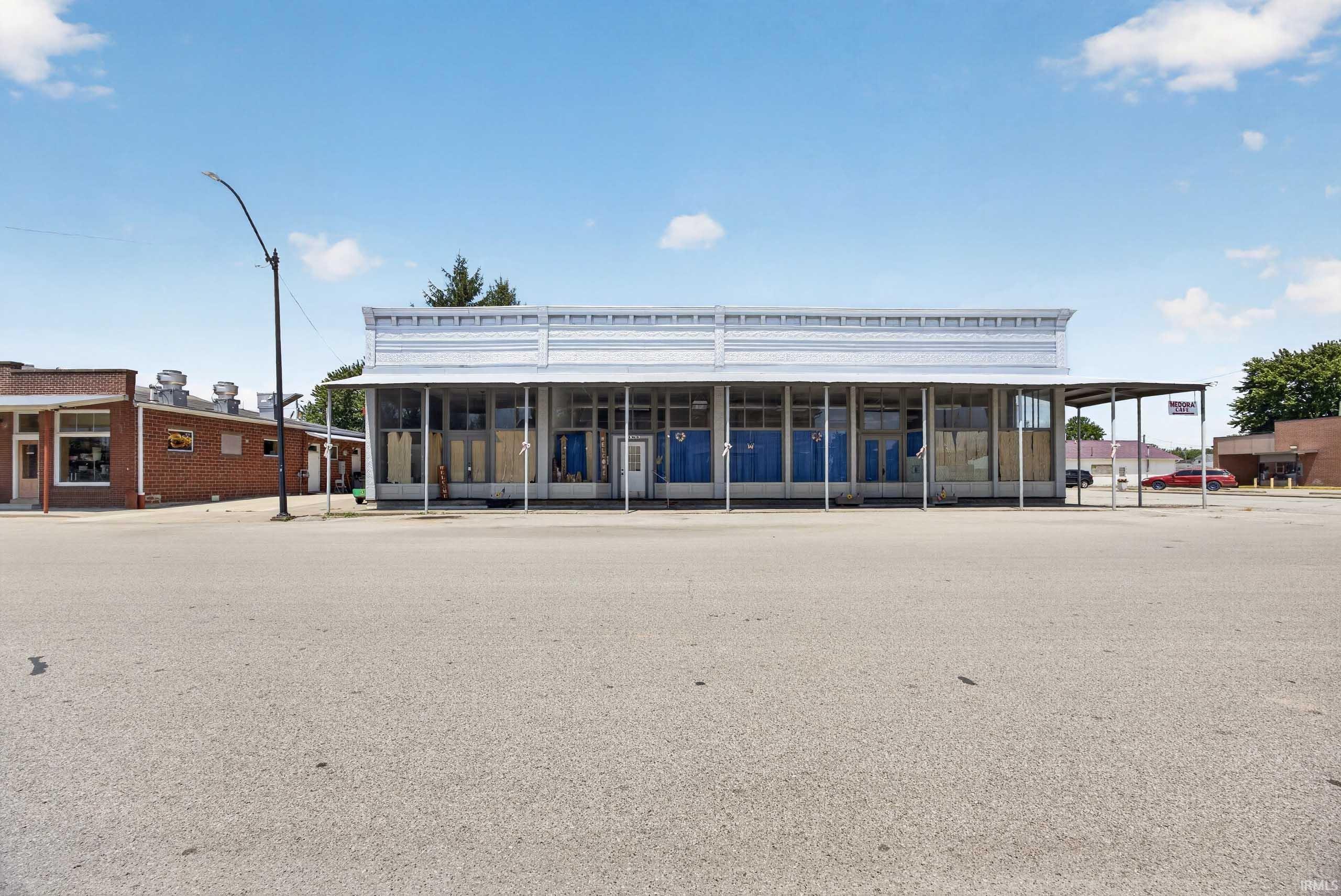 6 W Main Street Property Photo 1