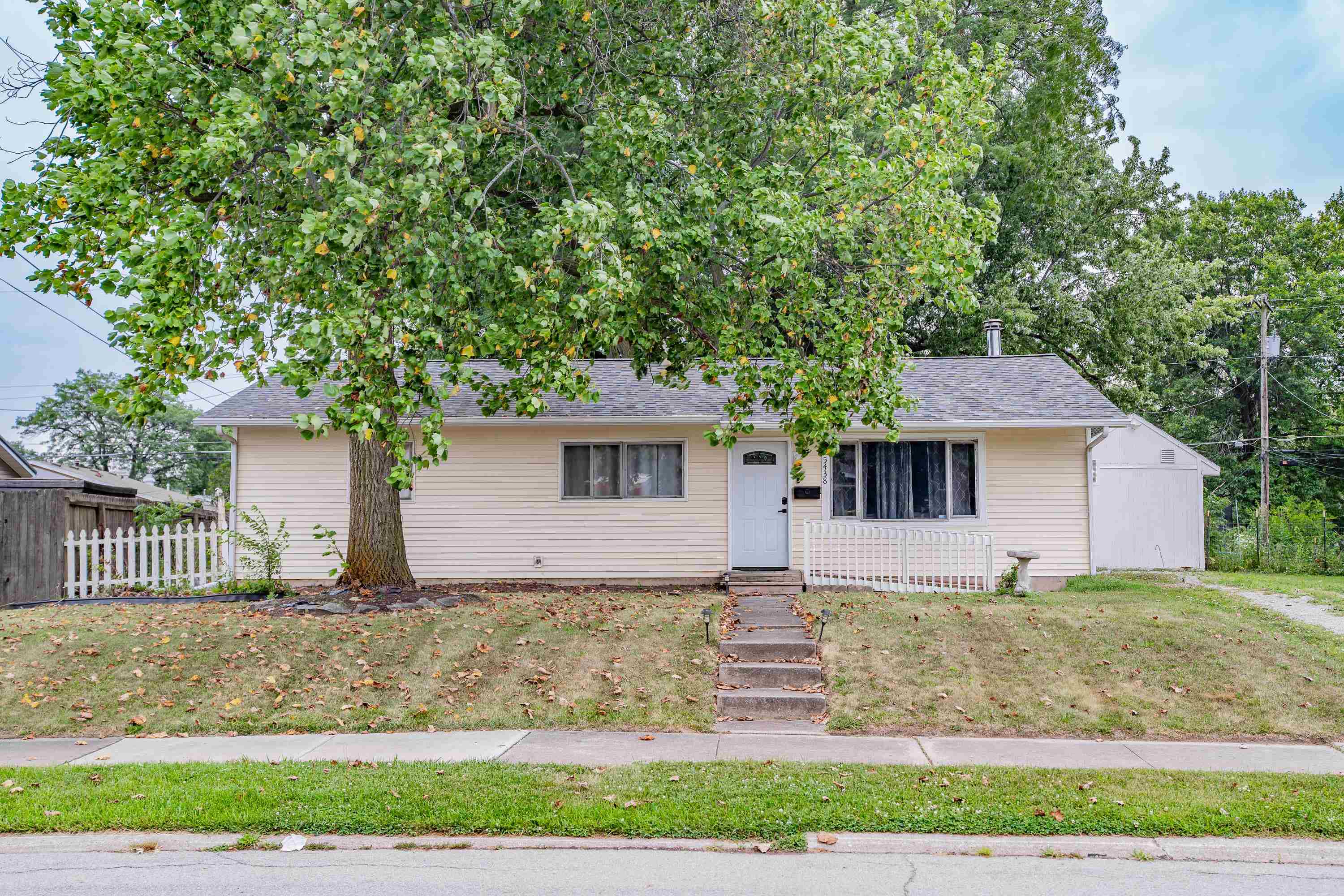 5438 Brighton Drive Property Photo 1