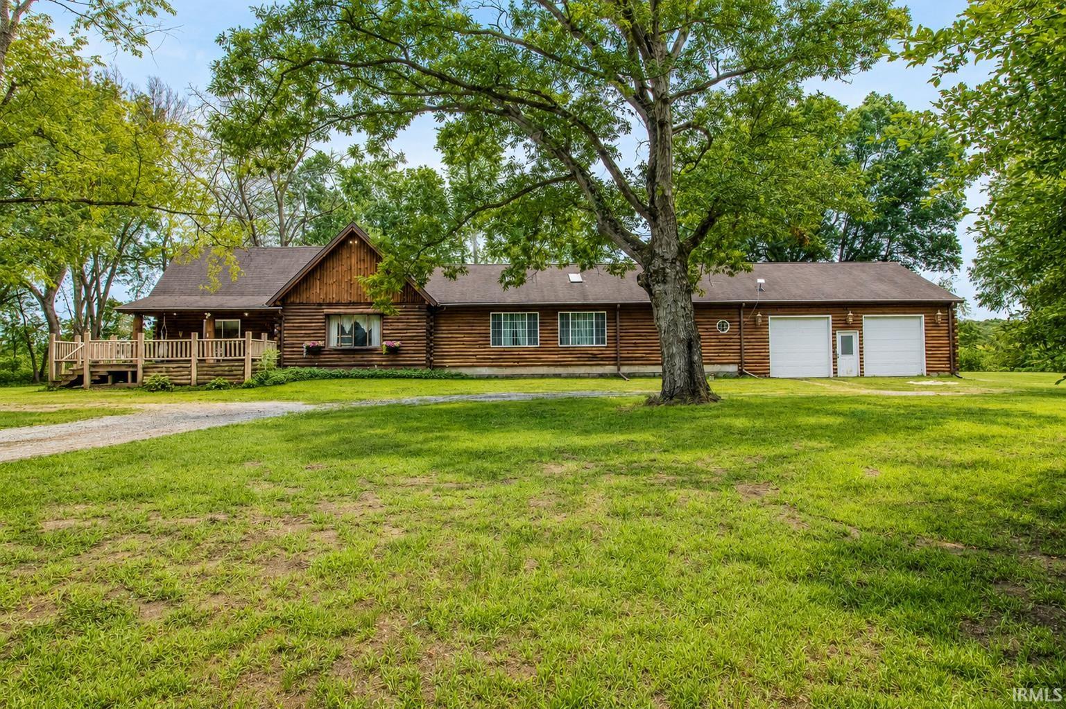 8855 E 150 N Property Photo 1