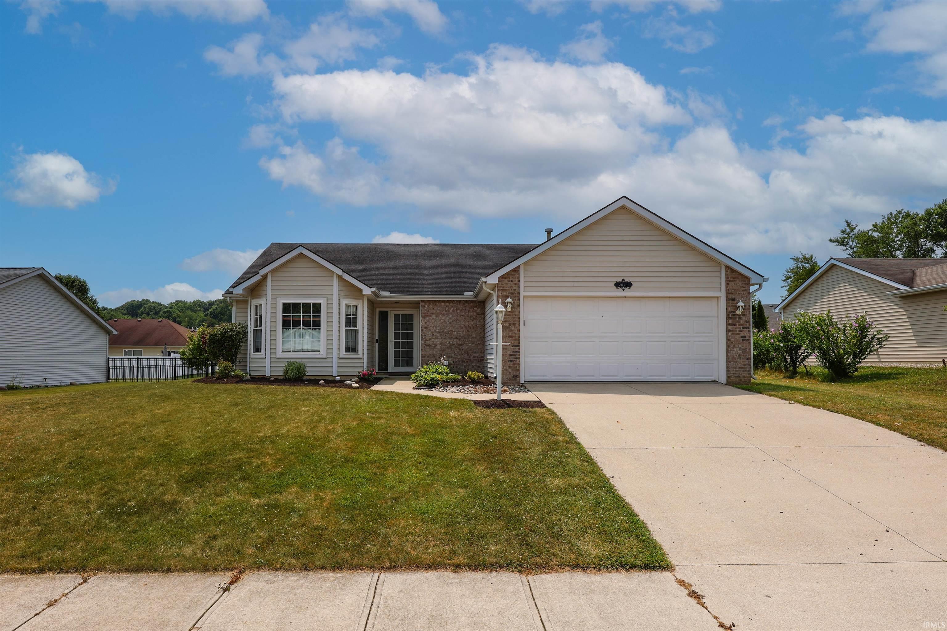 2021 Granny Smith Place Property Photo 1