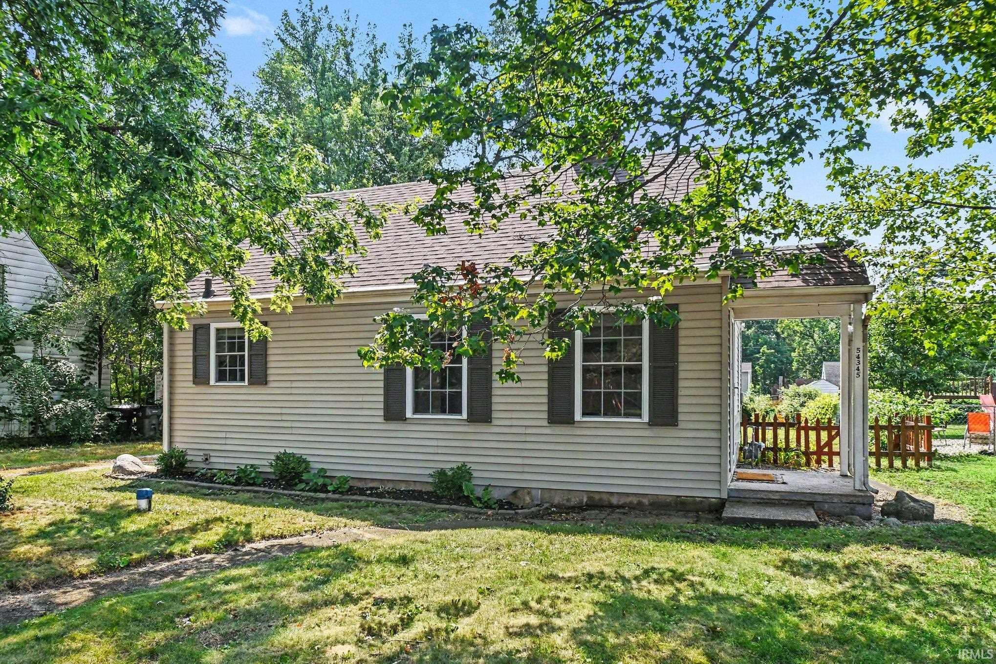54345 Maple Lane Avenue Property Photo 1