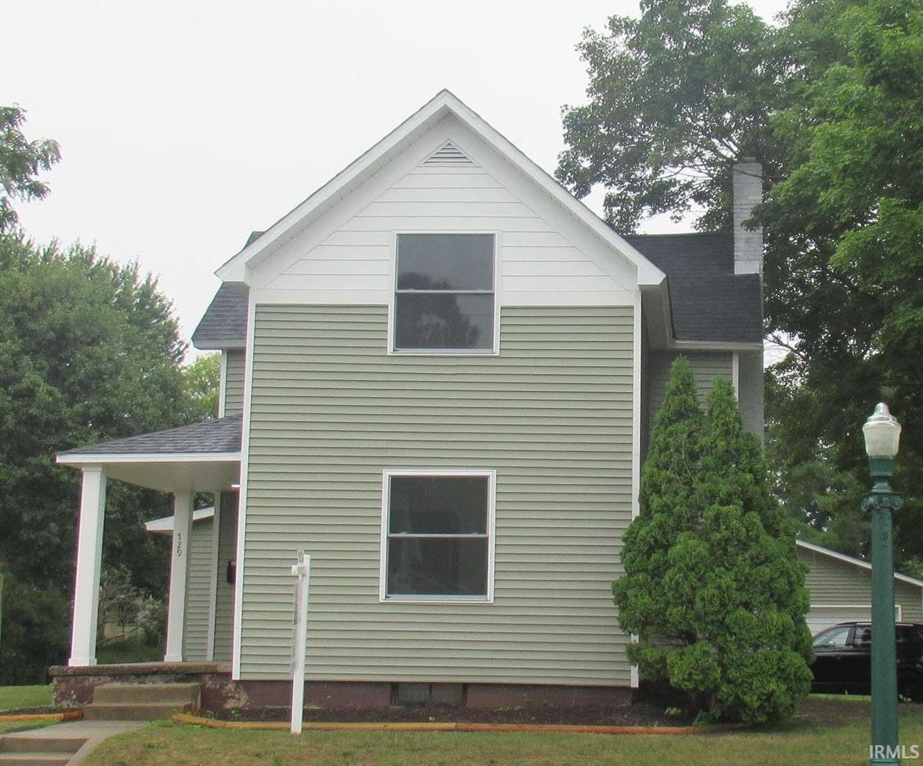 729 Dowling Street Property Photo 1