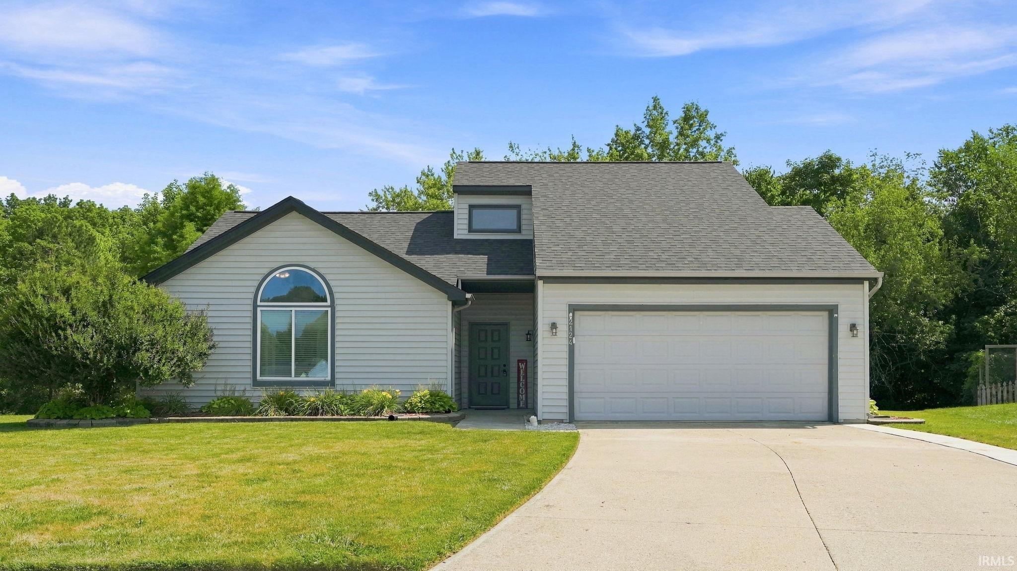 2124 Canyon Drive Property Photo 1