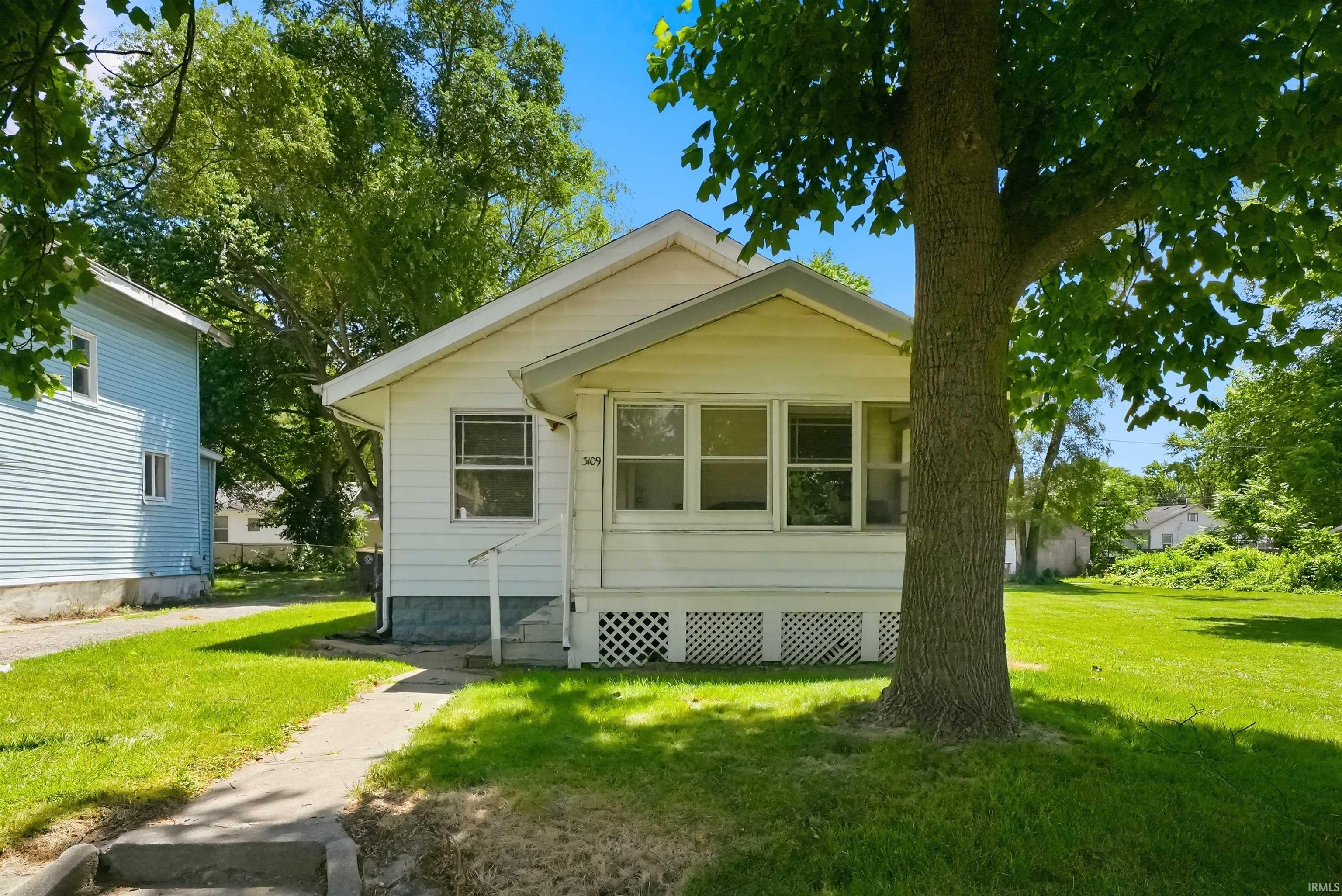 3109 Central Drive Property Photo 1