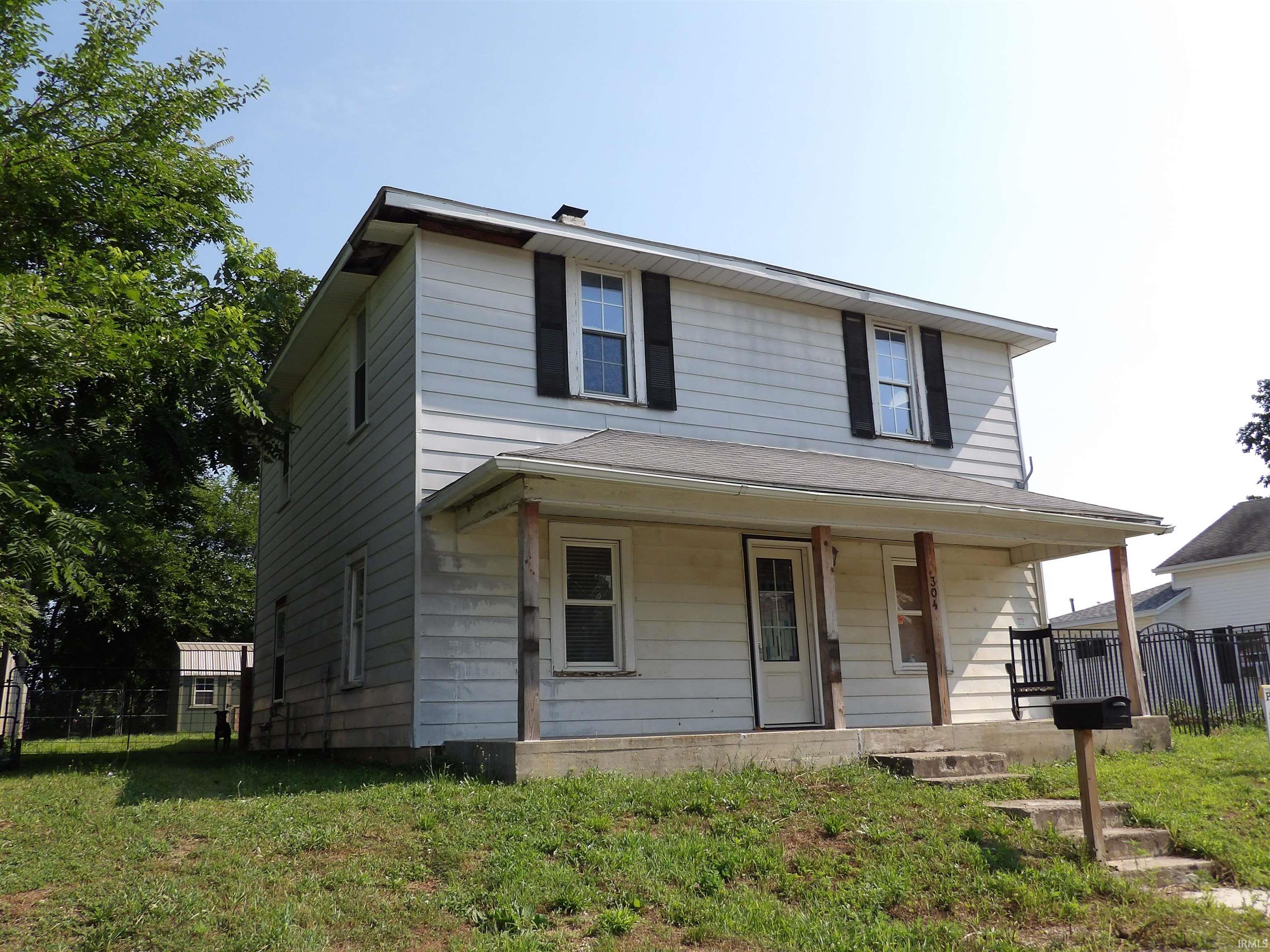 304 E Washington Street Property Photo 1