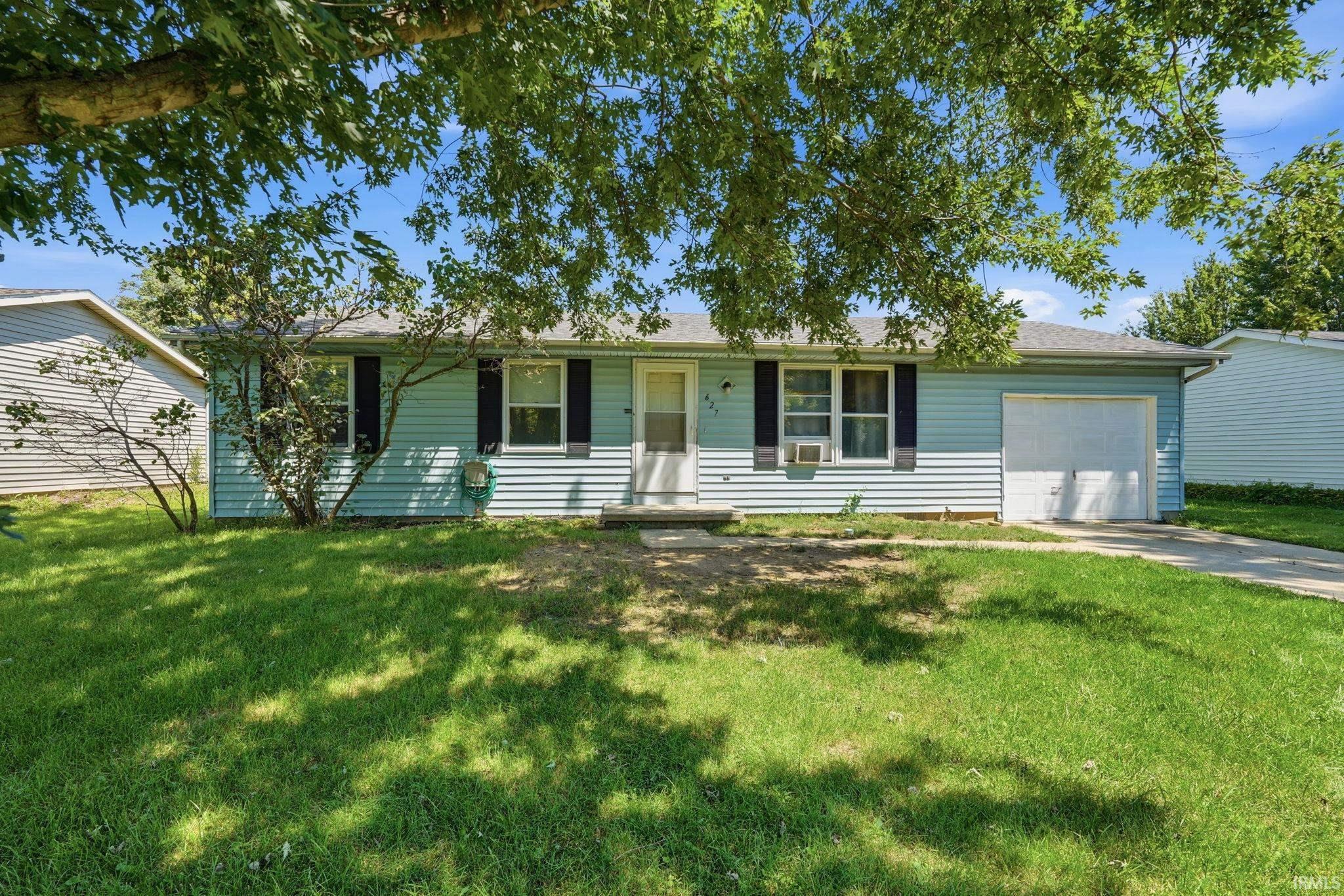 627 E Jefferson Street Property Photo 1