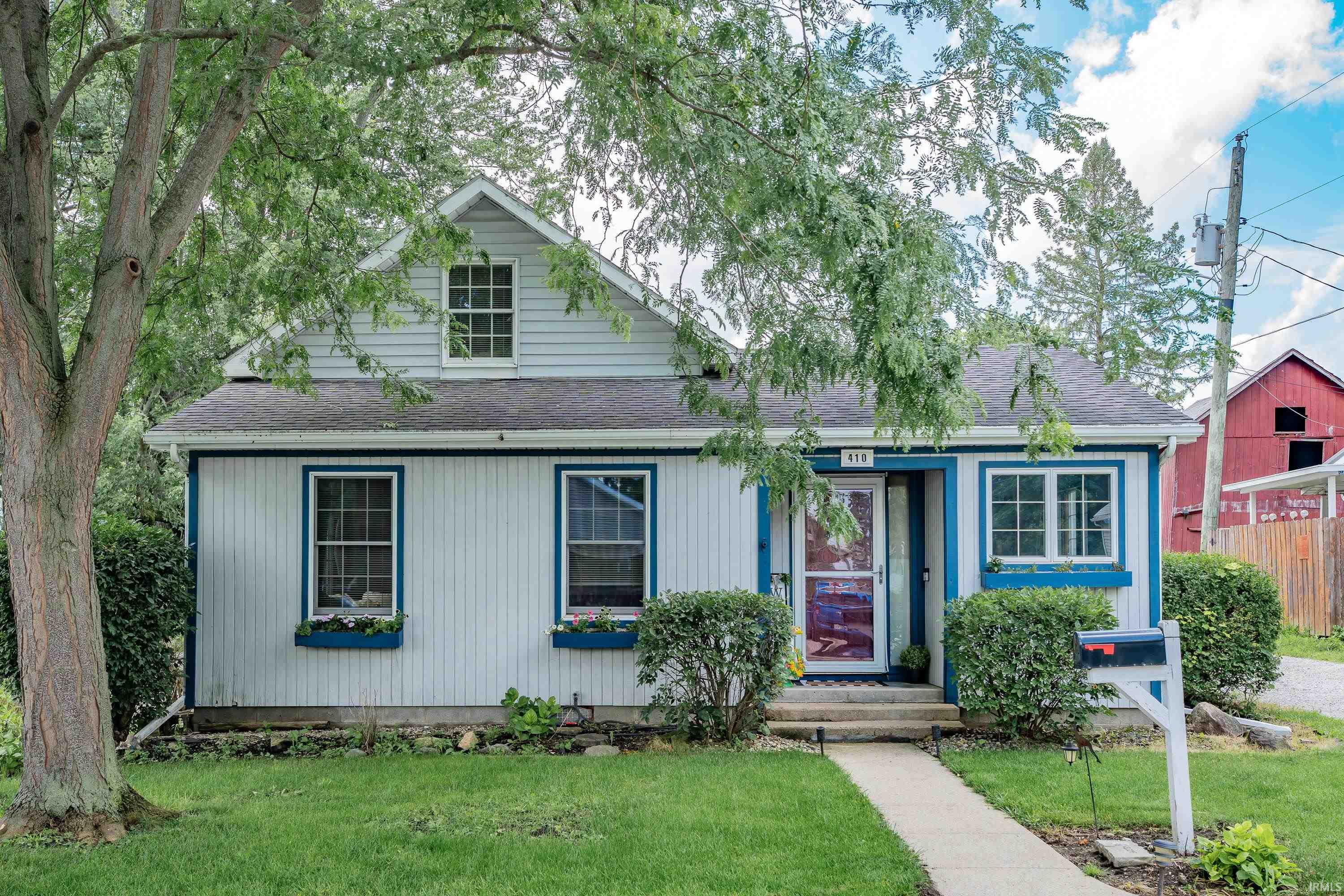 410 S Elm Street Property Photo 1