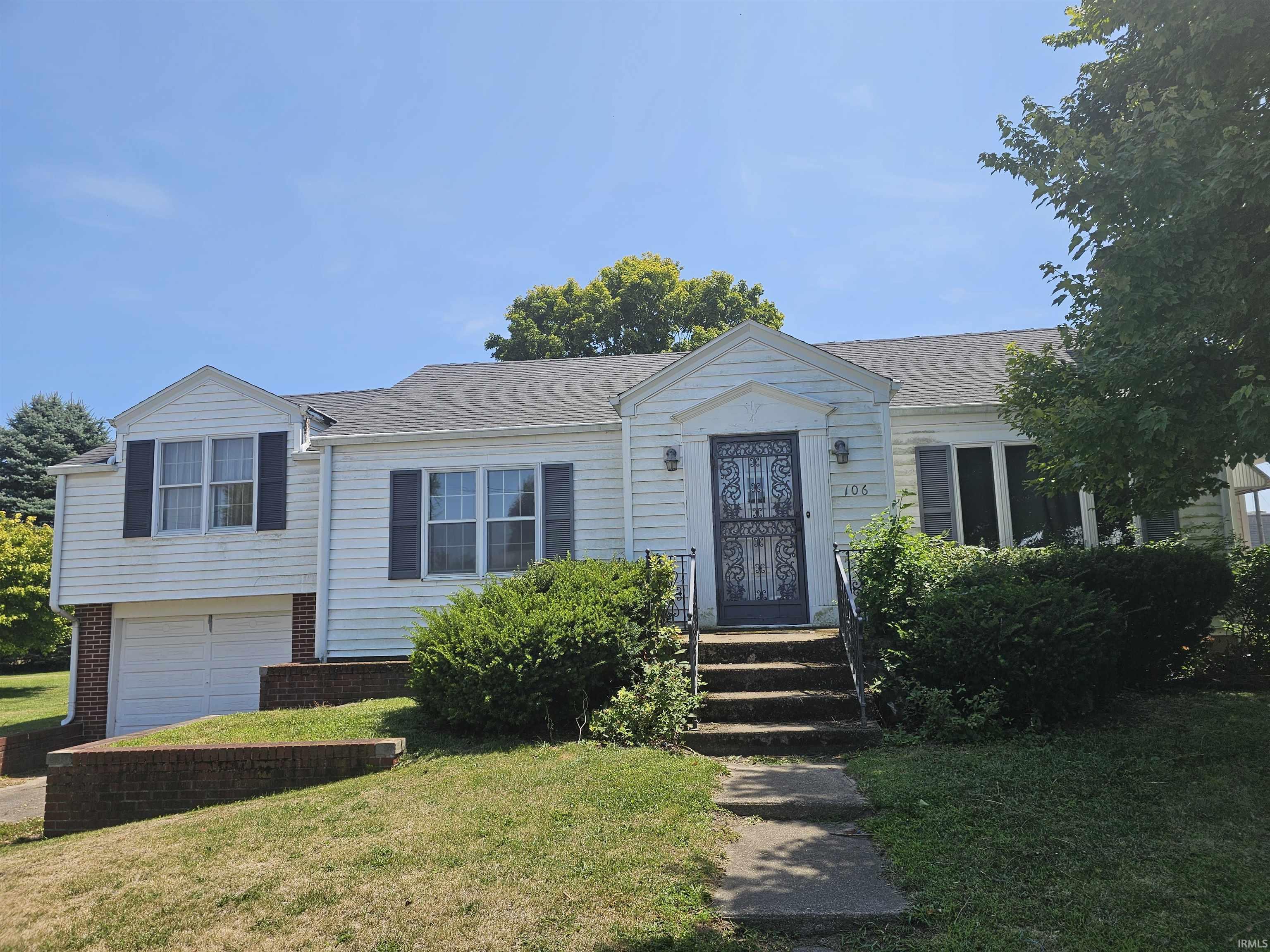 106 E Beckley Street Property Photo 1