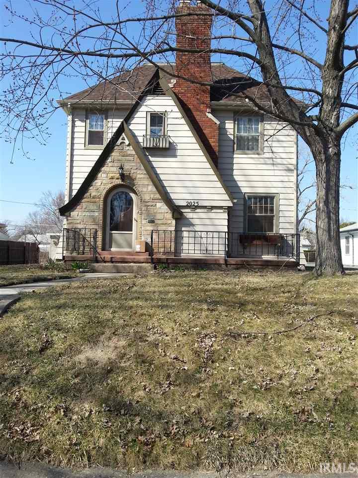 2025 Lynn Avenue Property Photo 1