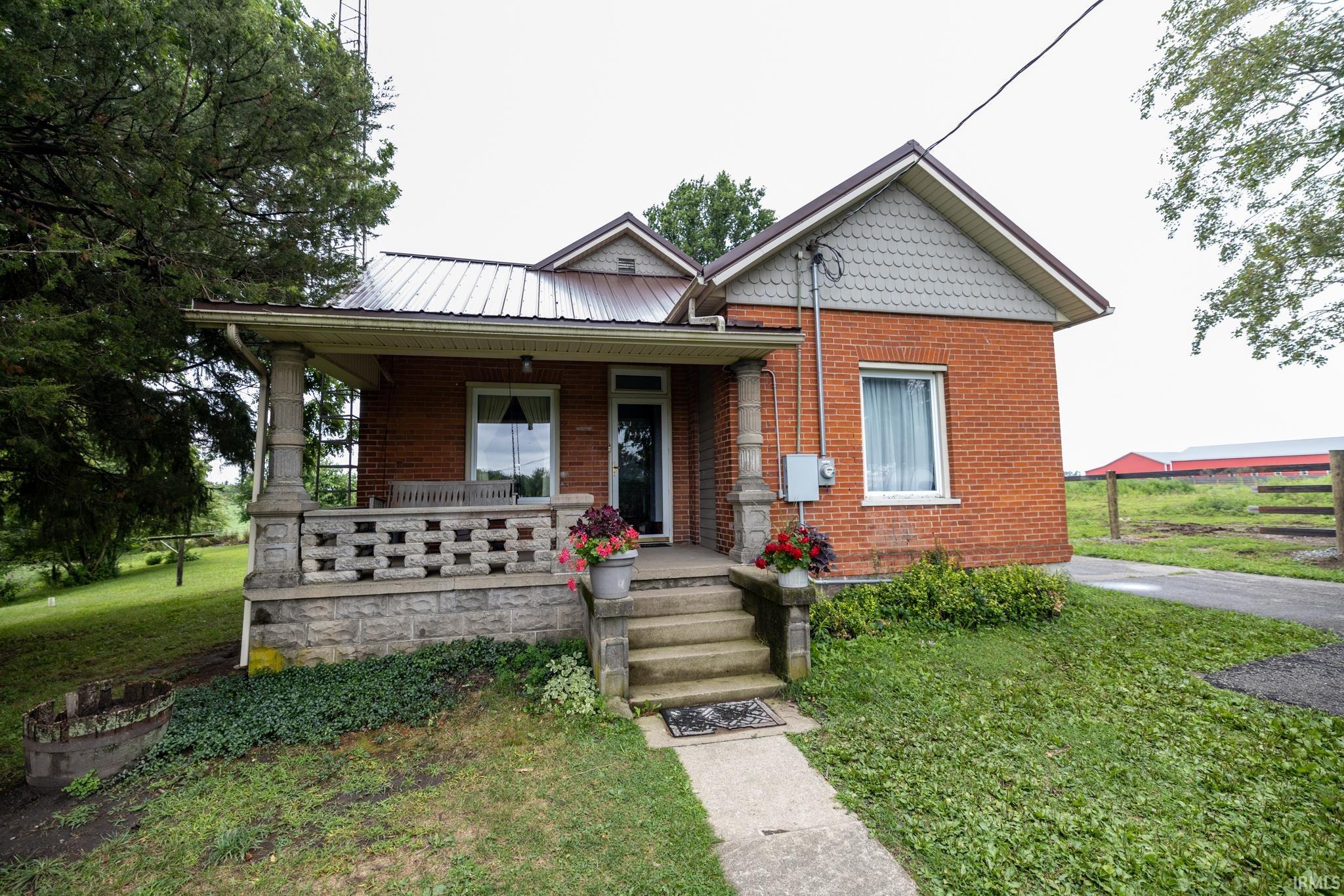 2737 E Macy Gilead Road Property Photo 1